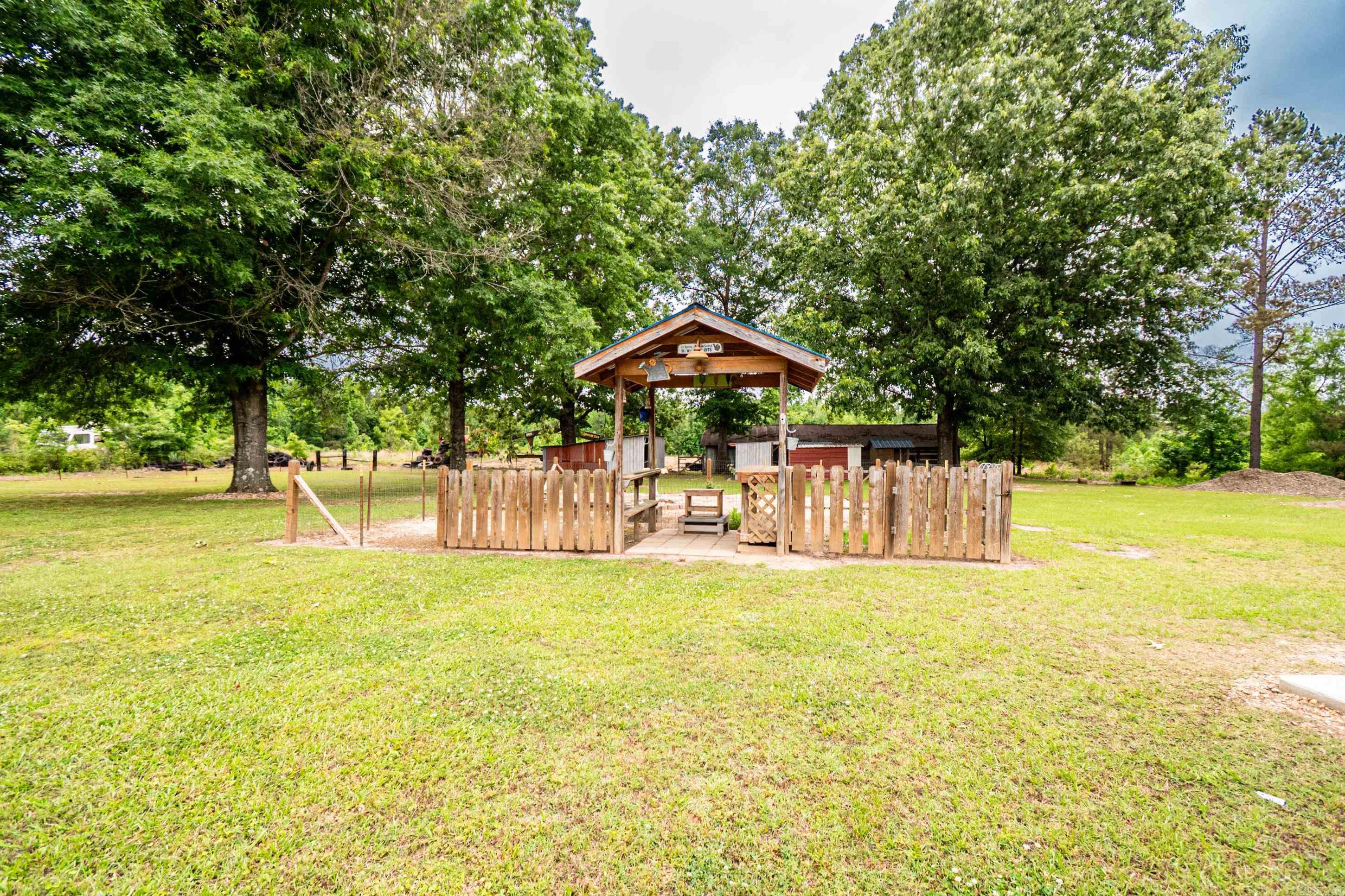 153 Highway 160  Hermitage, AR