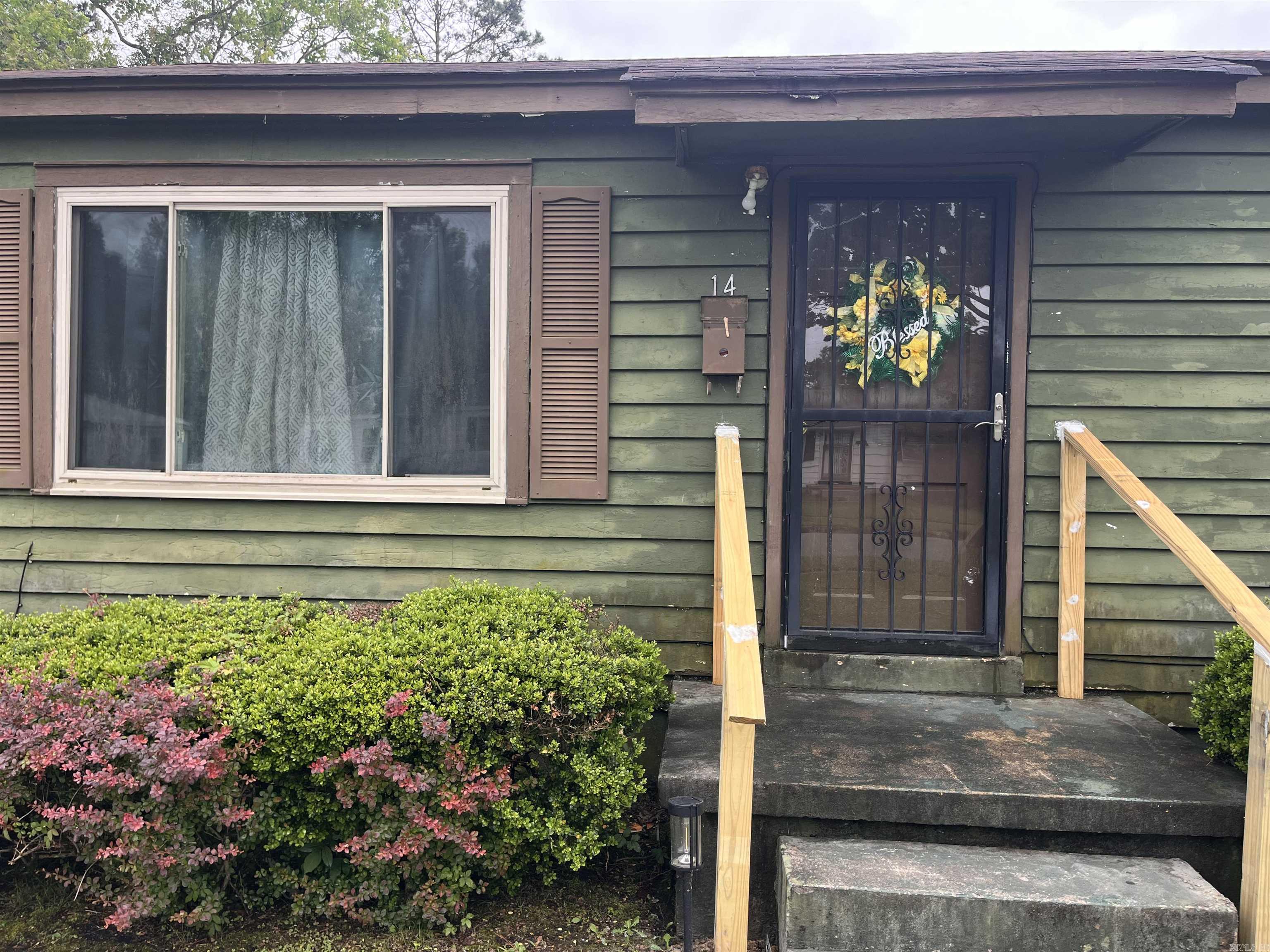 14 S Richard Drive Pine Bluff, AR 71602