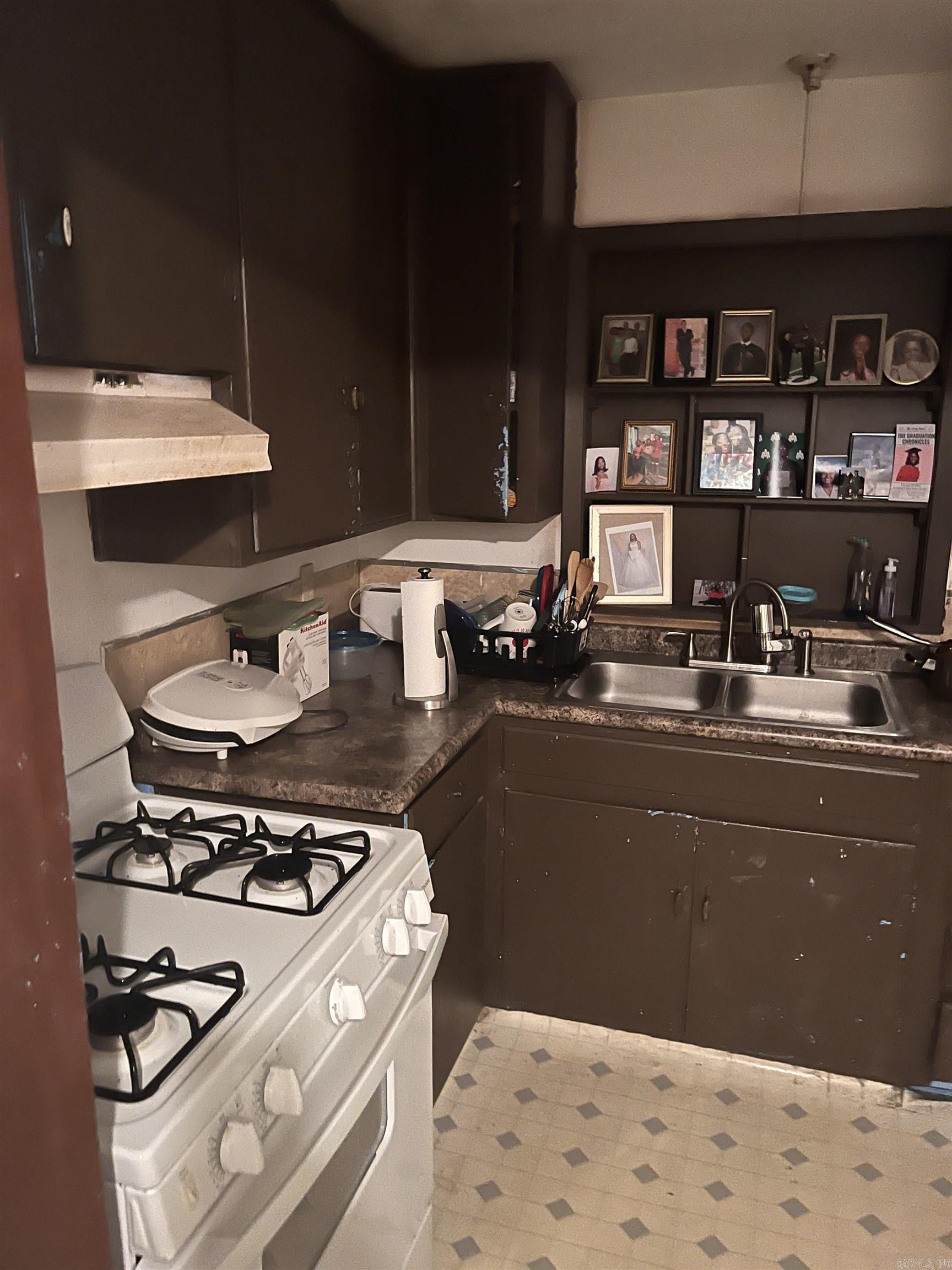 14 S Richard Drive Pine Bluff, AR 71602