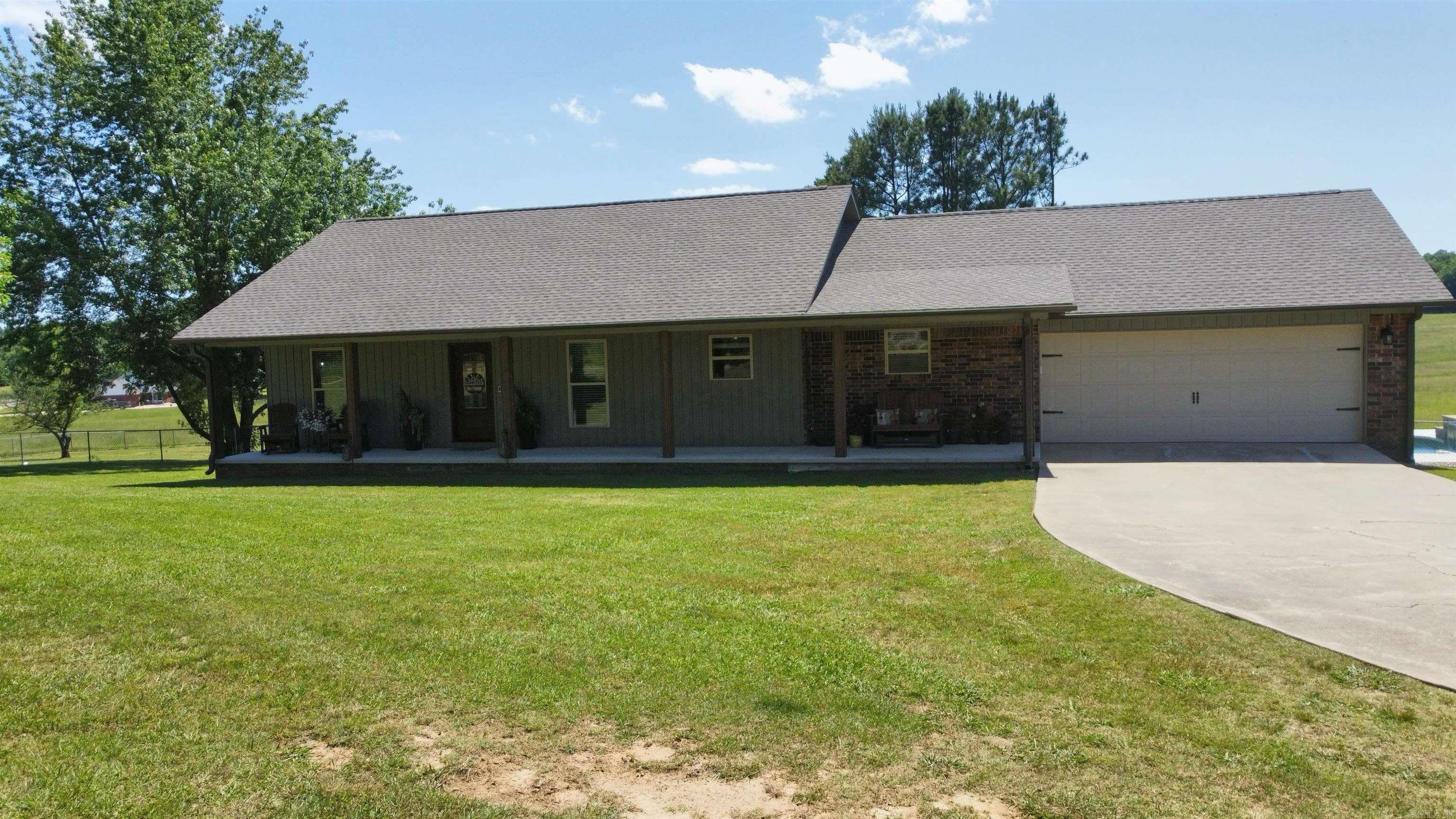 111 Alma  Clarksville, AR