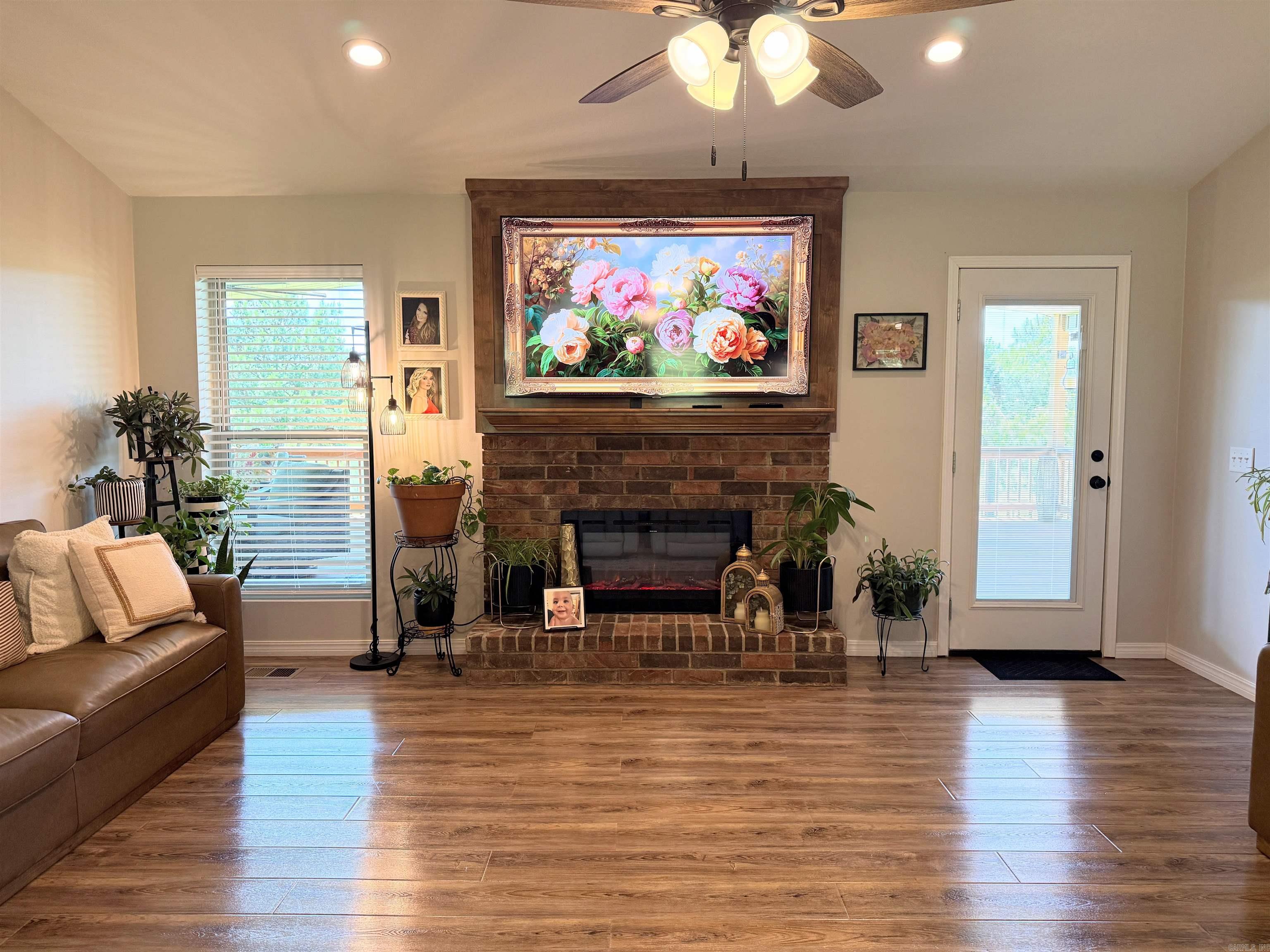 111 Alma  Clarksville, AR