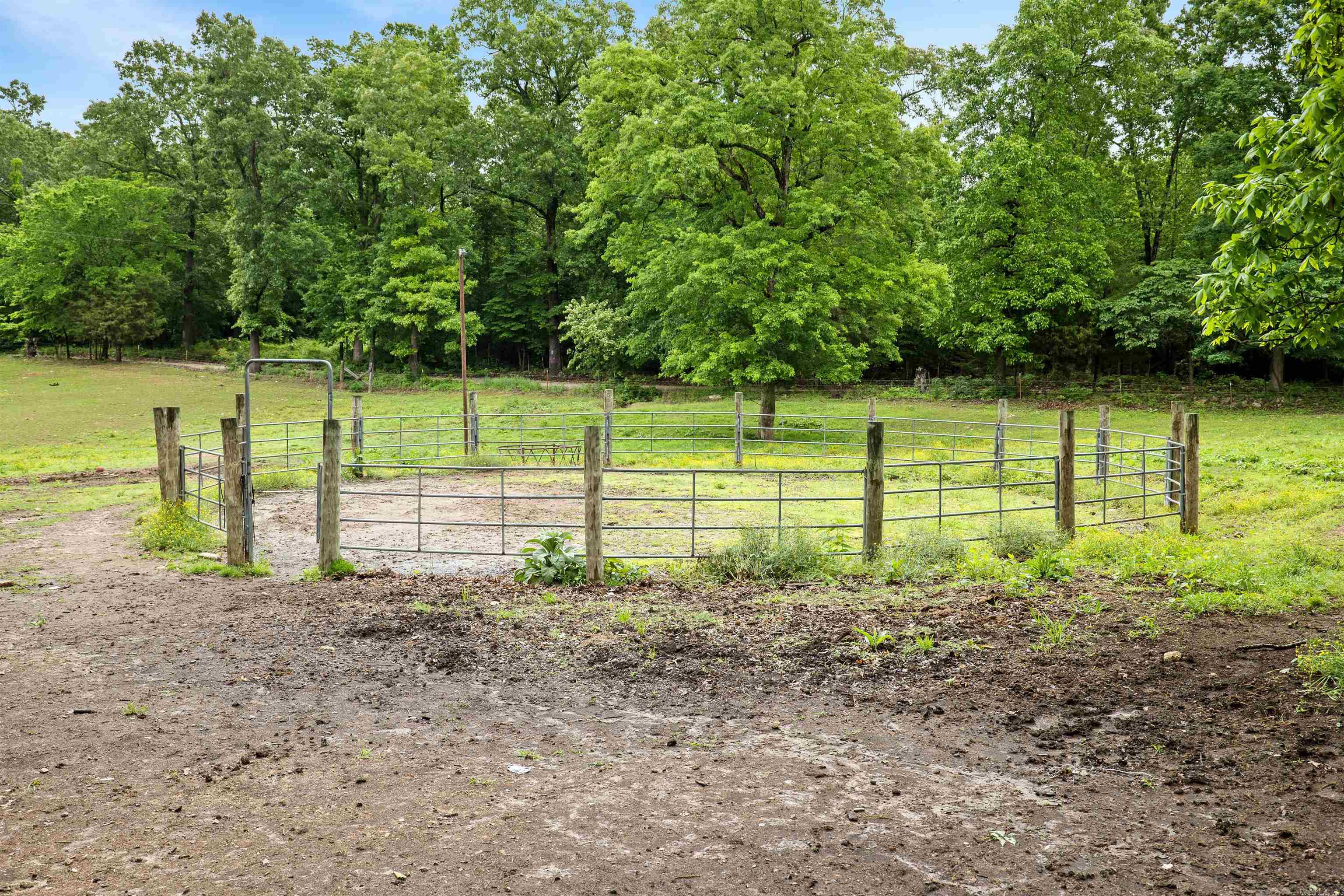 471 Lawrence Road 201  Black Rock, AR