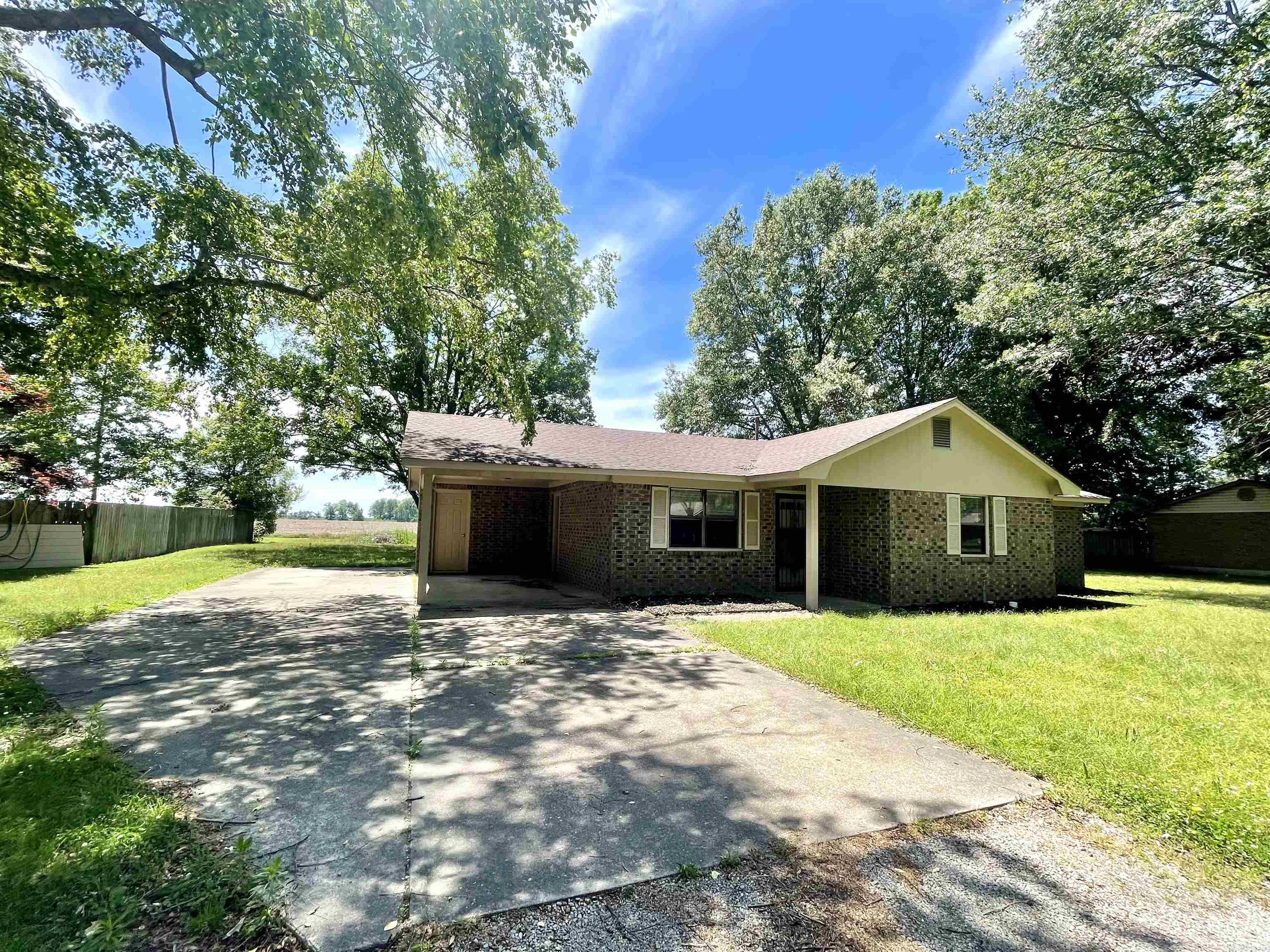 119 Burton 119 S Burton Lepanto, AR
