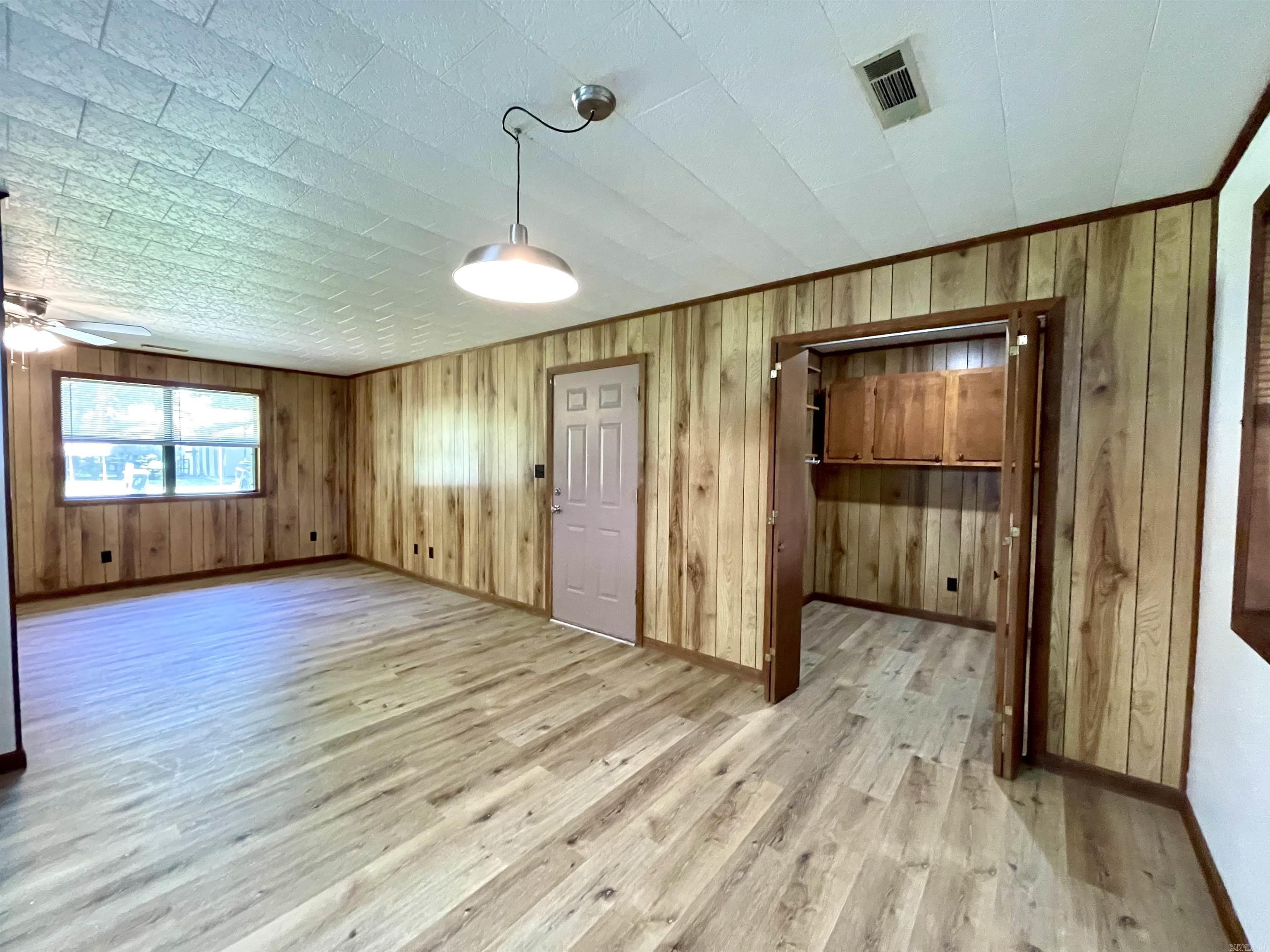 119 Burton 119 S Burton Lepanto, AR