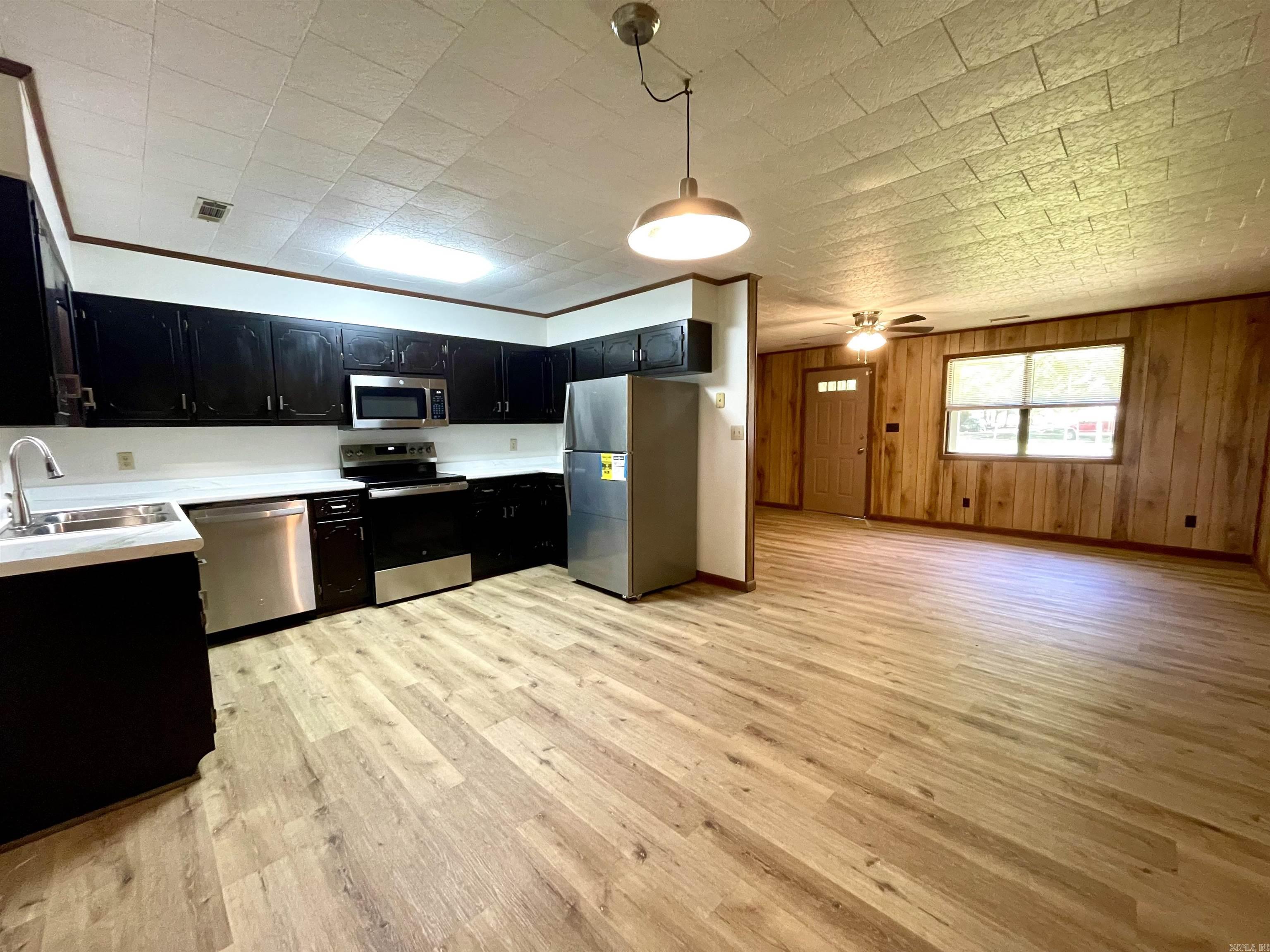 119 Burton 119 S Burton Lepanto, AR