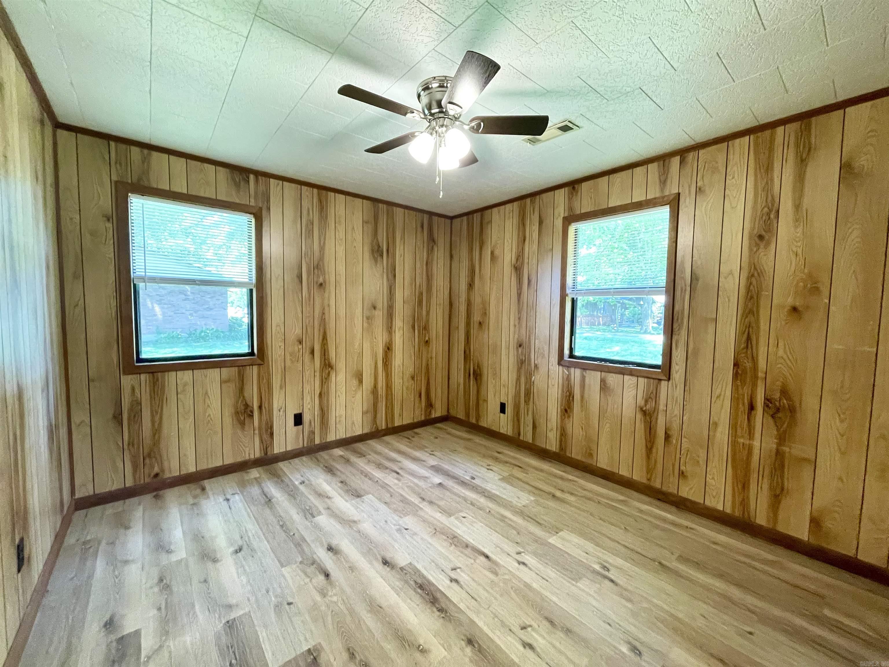 119 Burton 119 S Burton Lepanto, AR