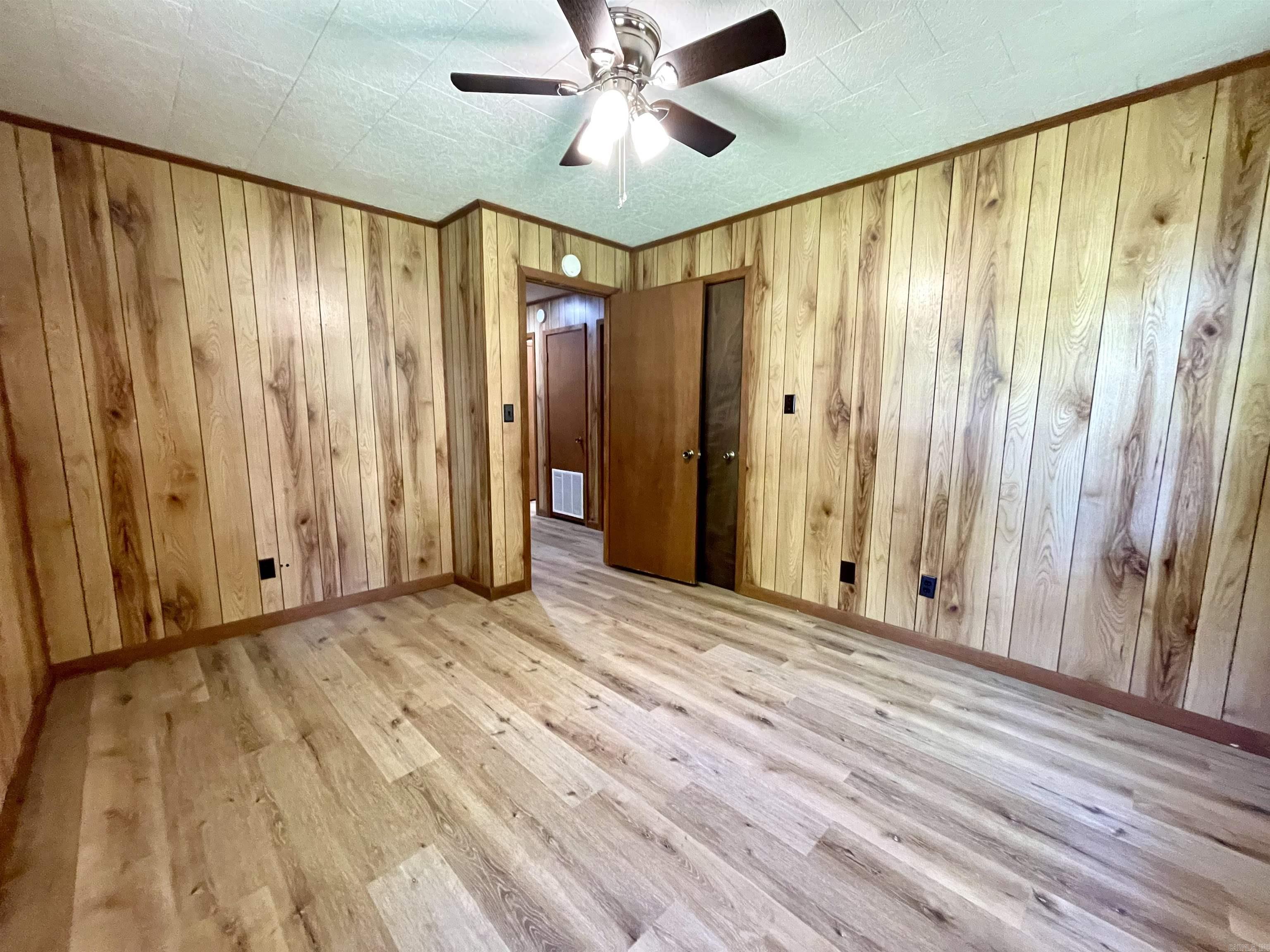 119 Burton 119 S Burton Lepanto, AR