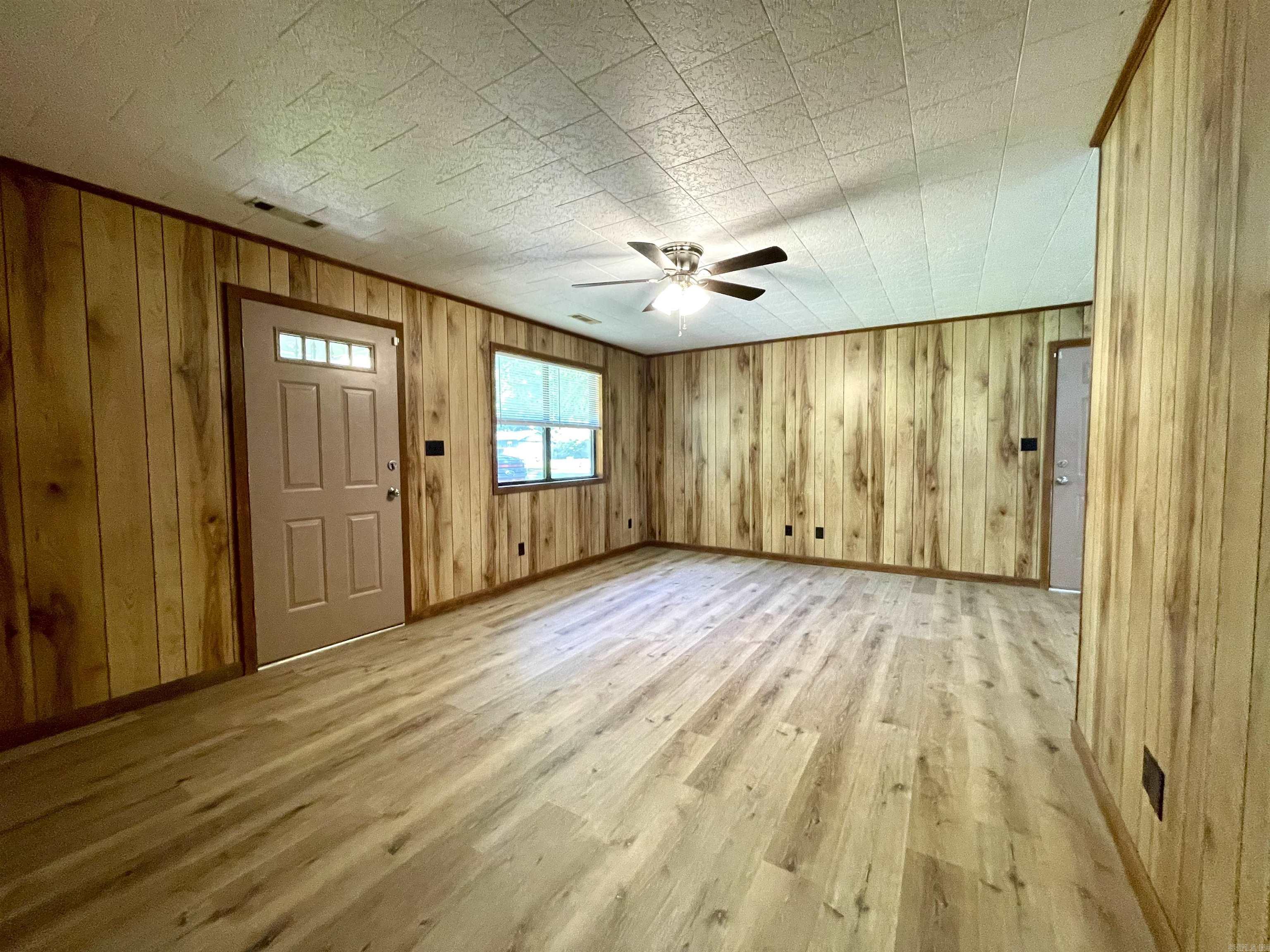 119 Burton 119 S Burton Lepanto, AR