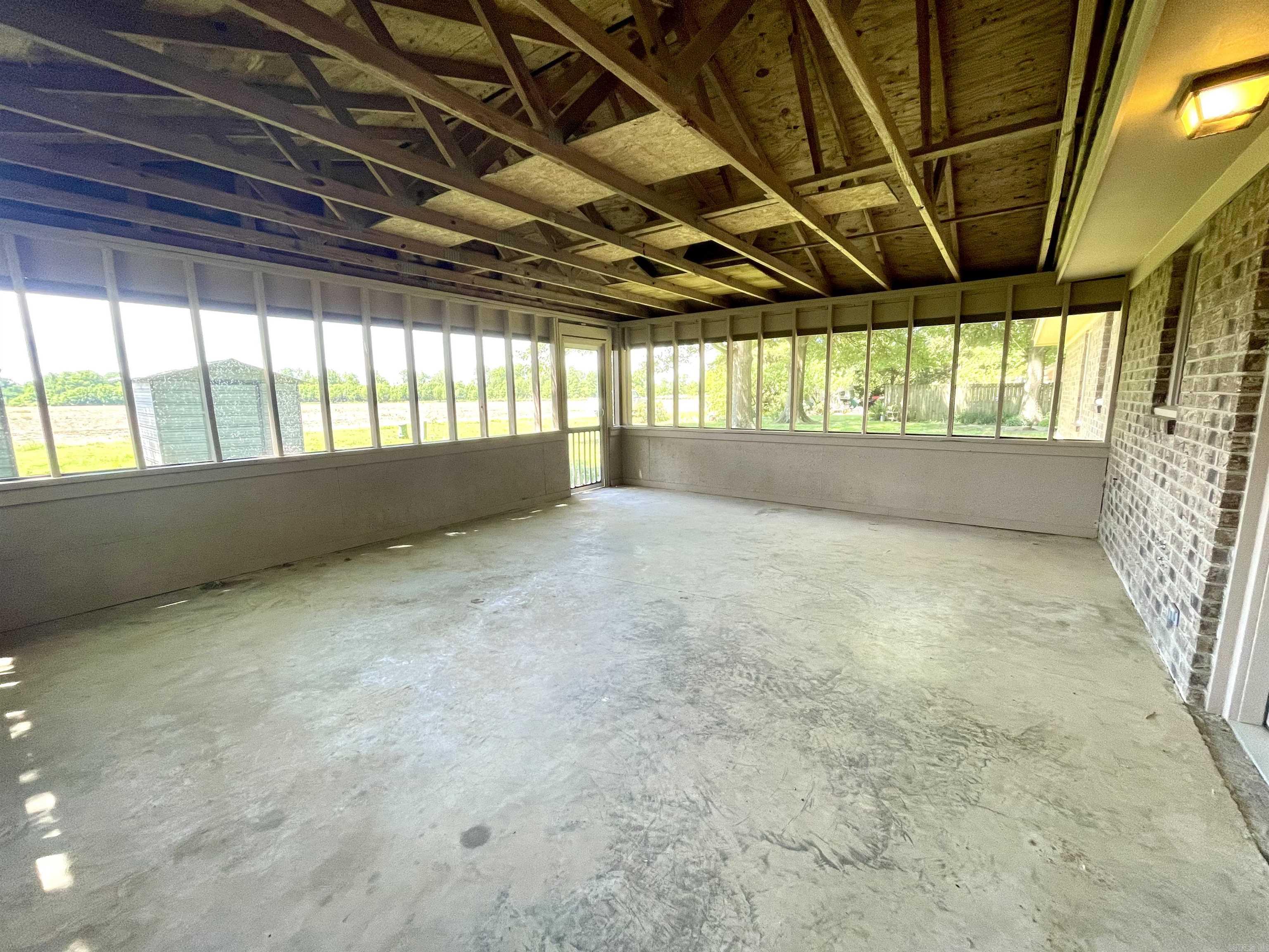119 Burton 119 S Burton Lepanto, AR