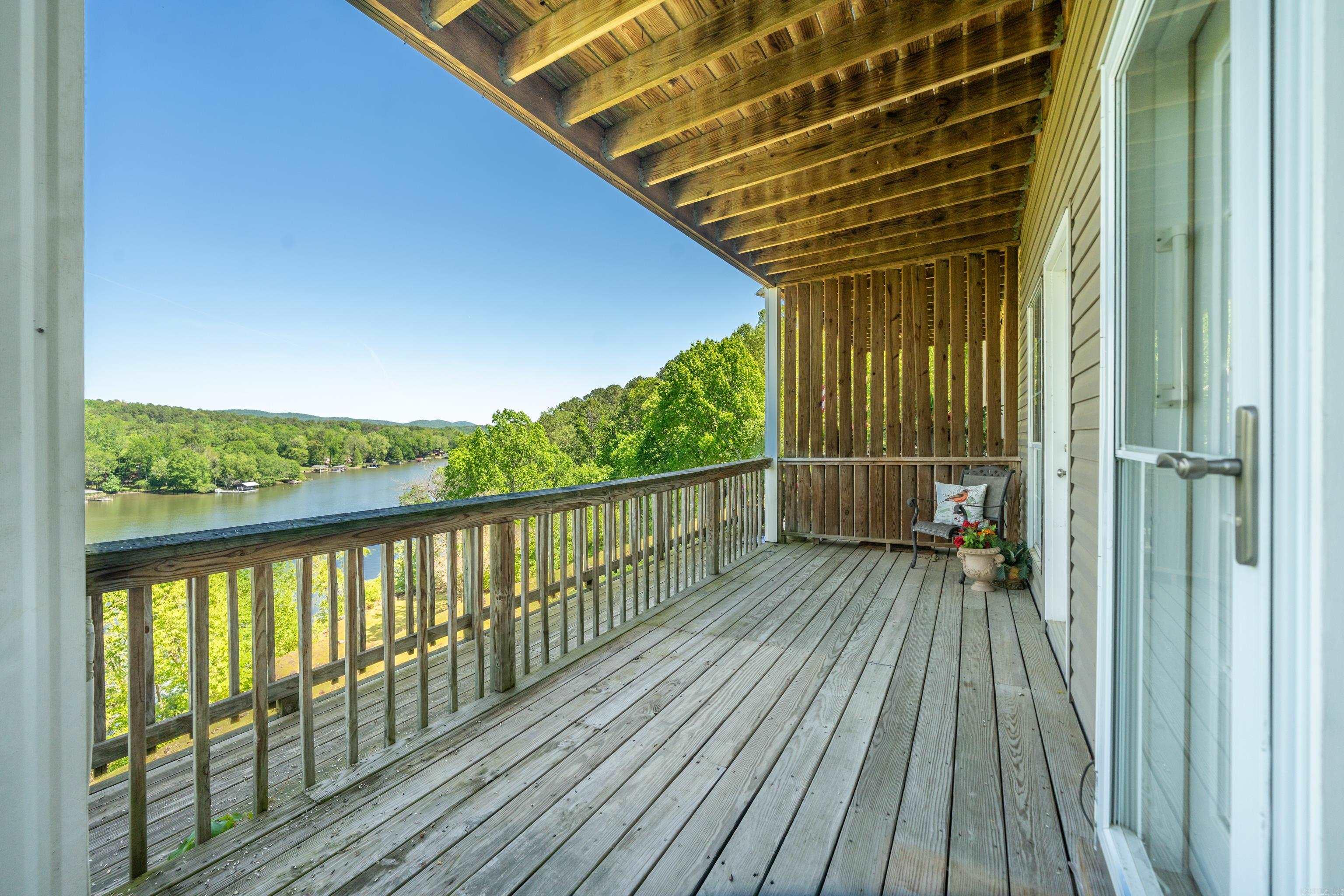 102 Waterfront  Hot Springs, AR