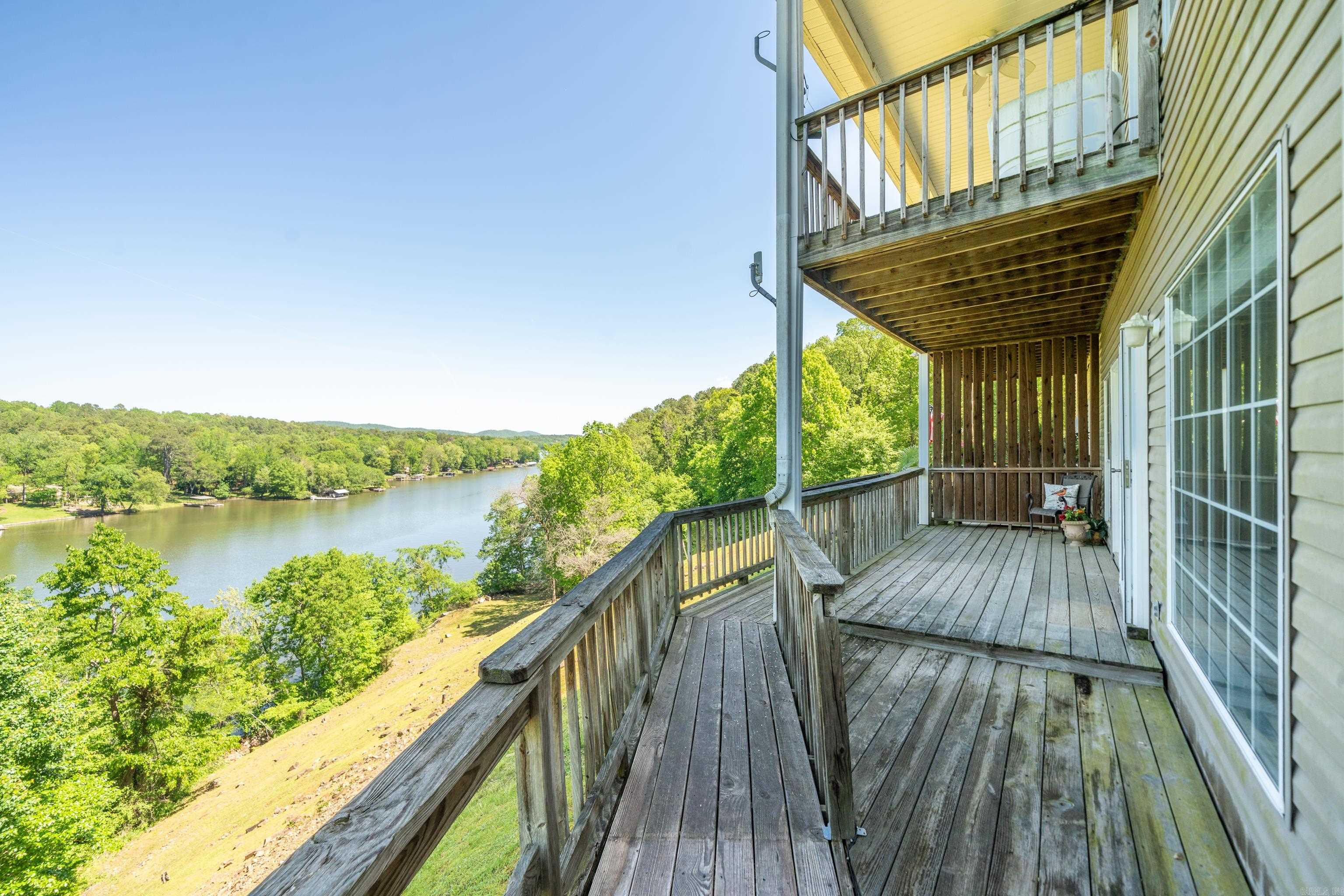 102 Waterfront  Hot Springs, AR