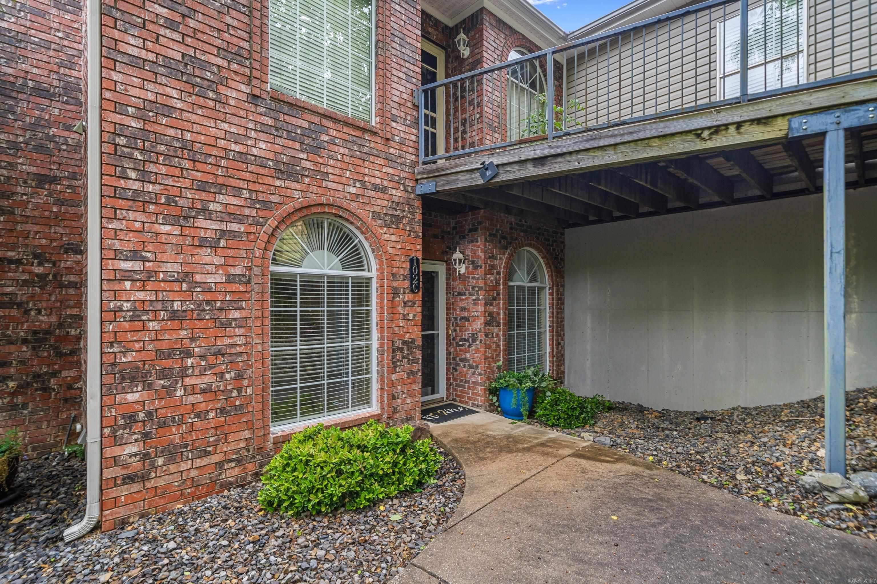 102 Waterfront  Hot Springs, AR