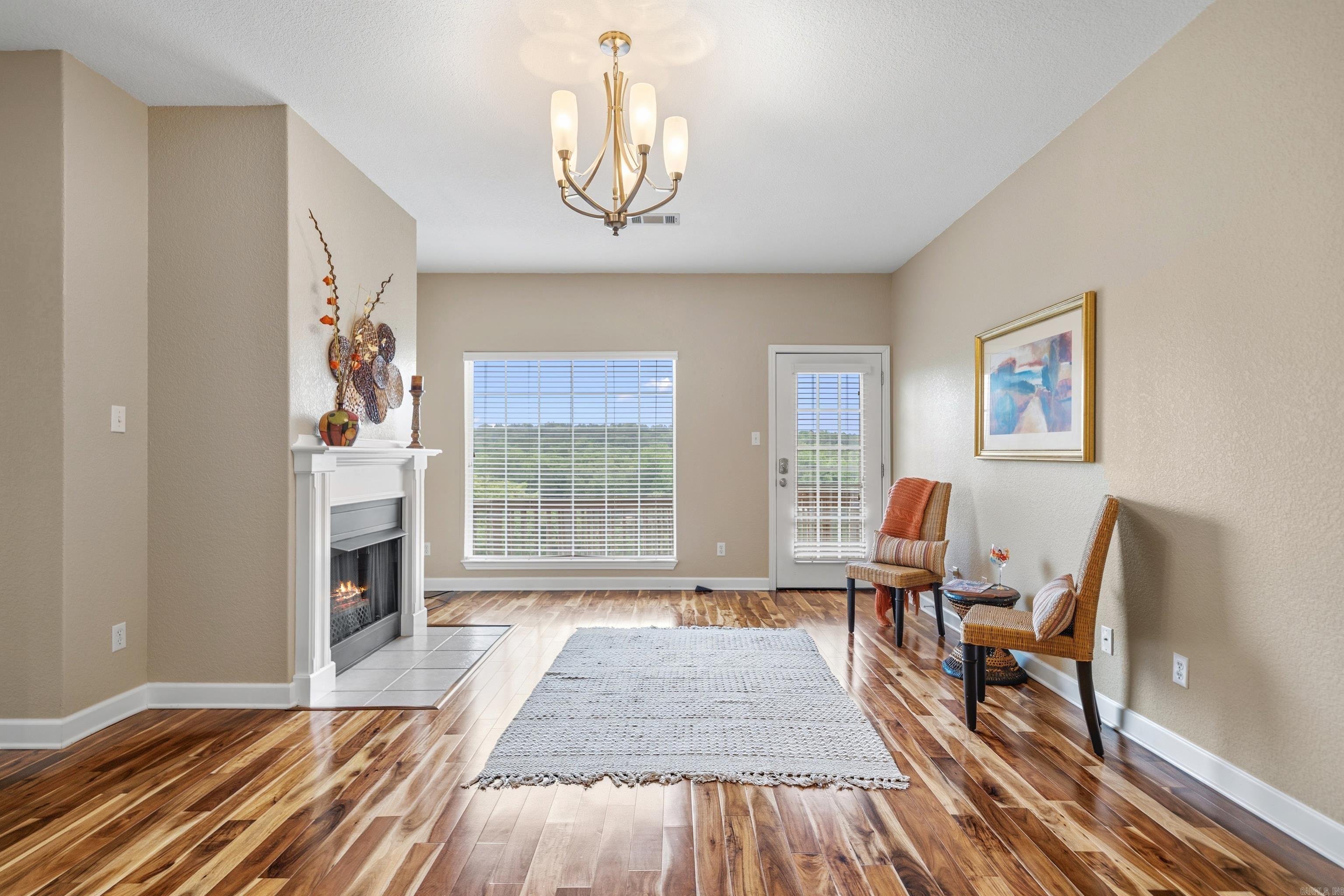 102 Waterfront  Hot Springs, AR