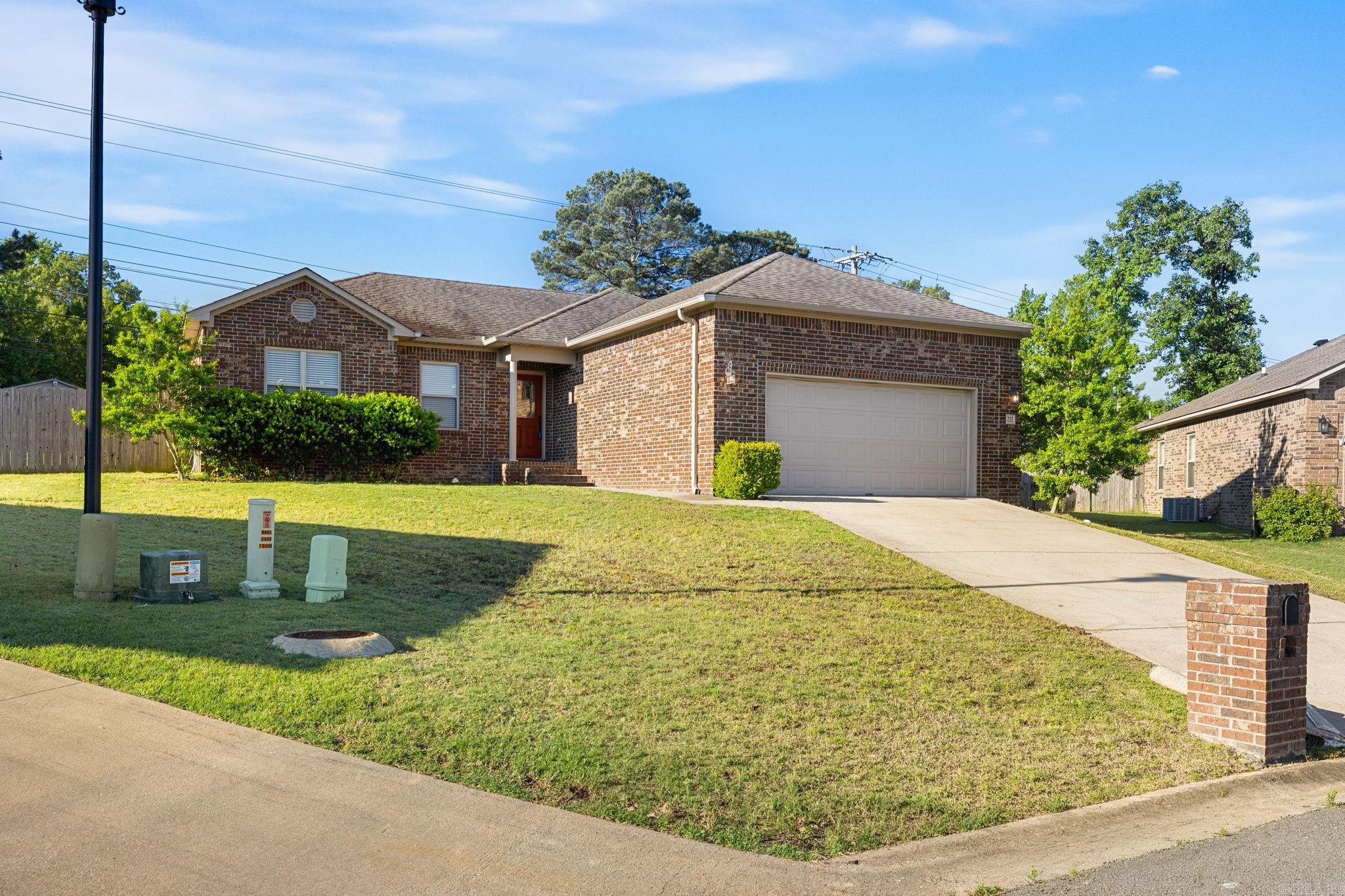 212 Sierra Cove  Austin, AR