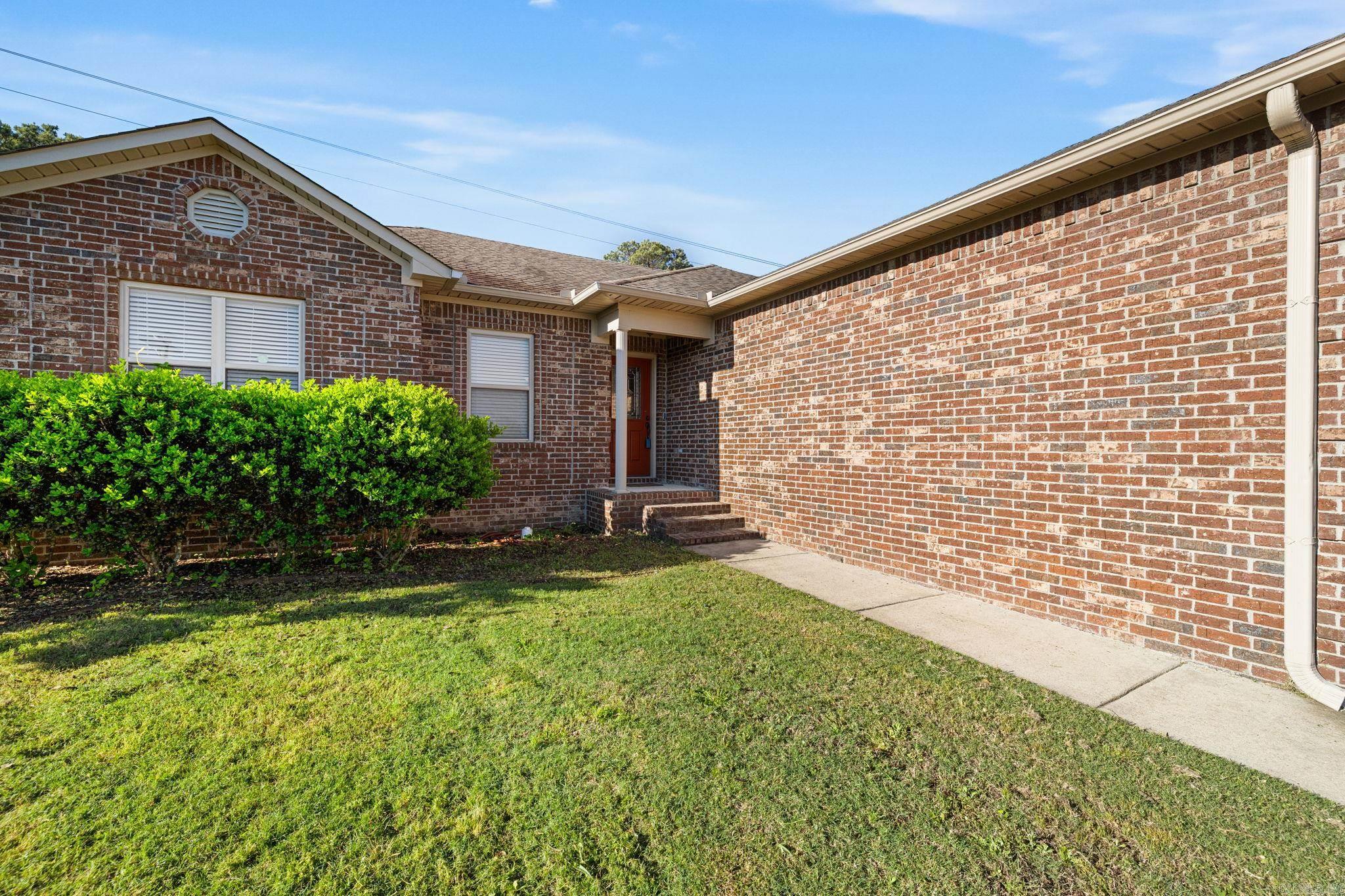 212 Sierra Cove  Austin, AR