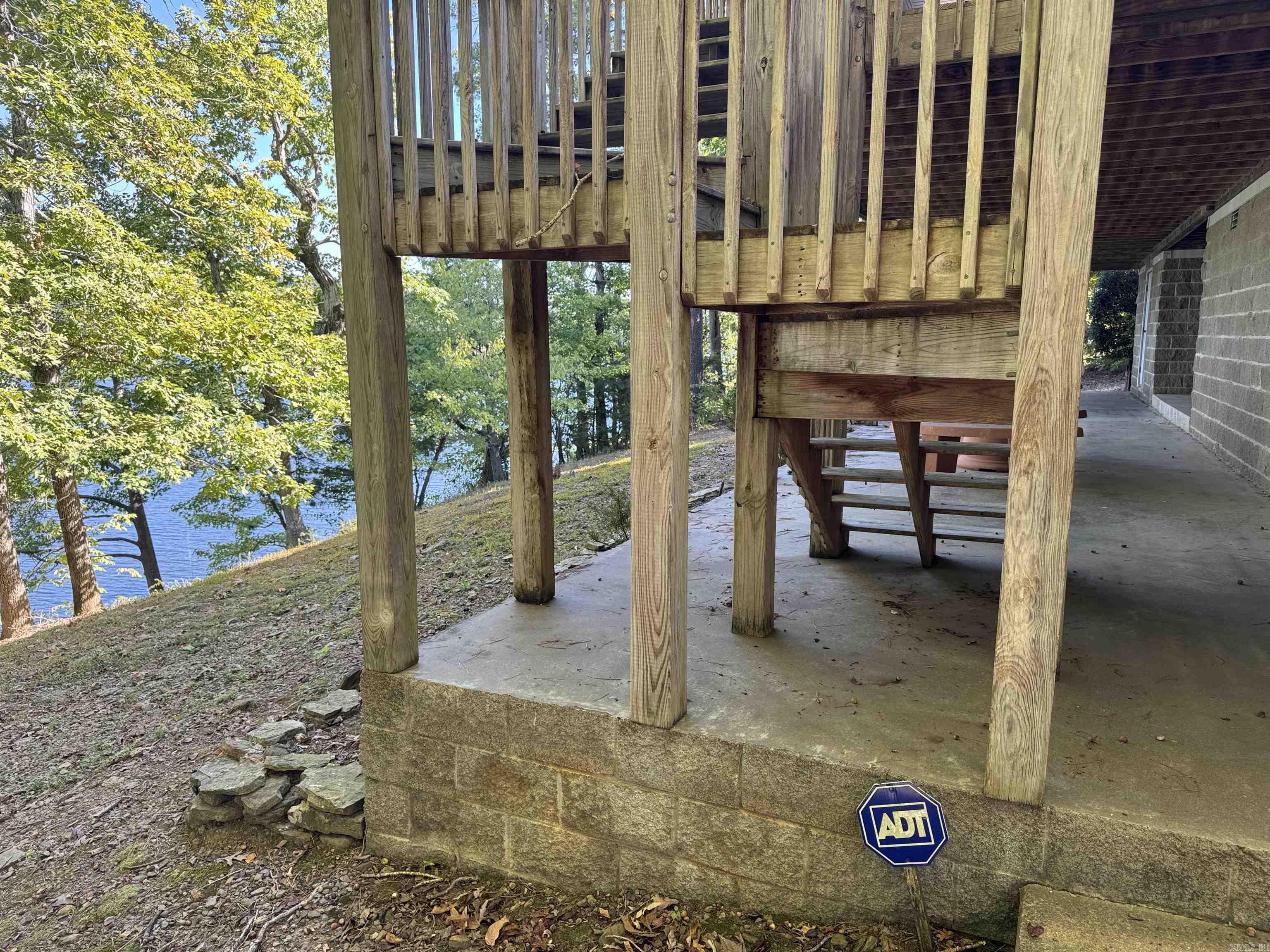 650 Davidson  Greers Ferry, AR