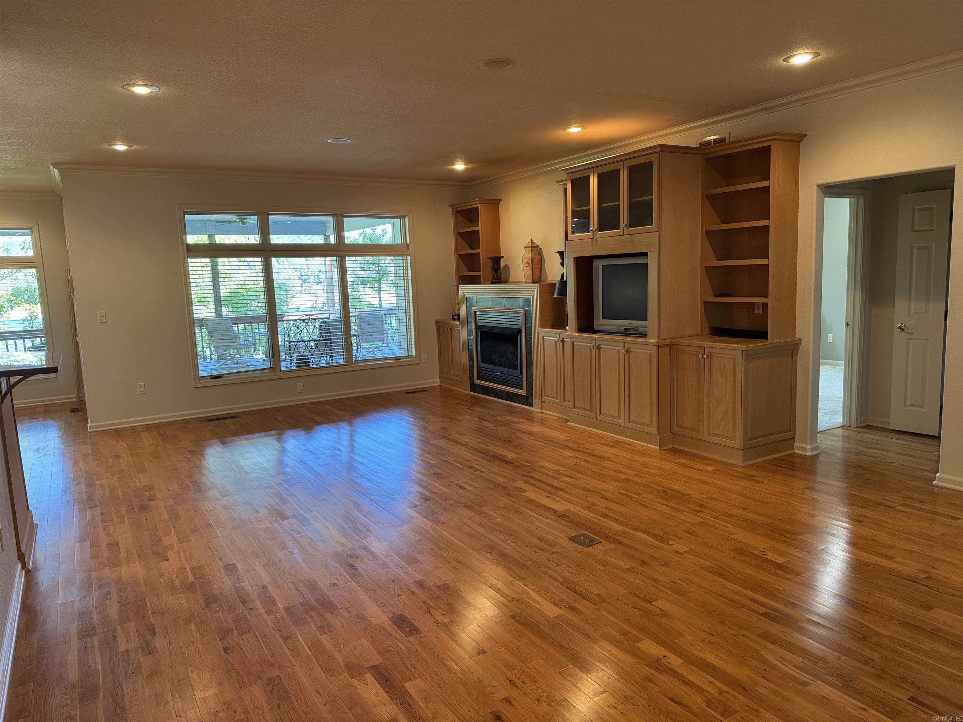 650 Davidson  Greers Ferry, AR