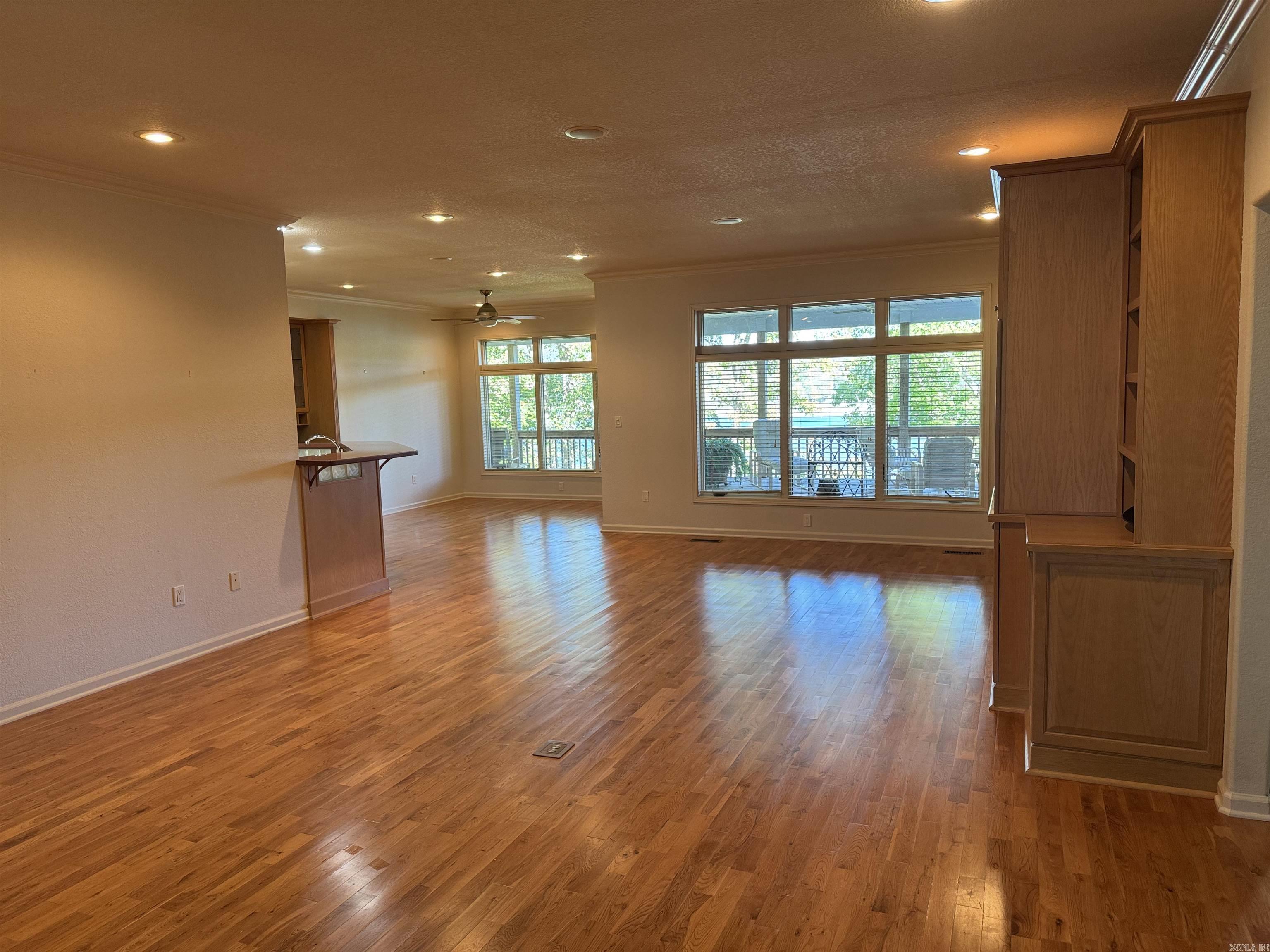 650 Davidson  Greers Ferry, AR