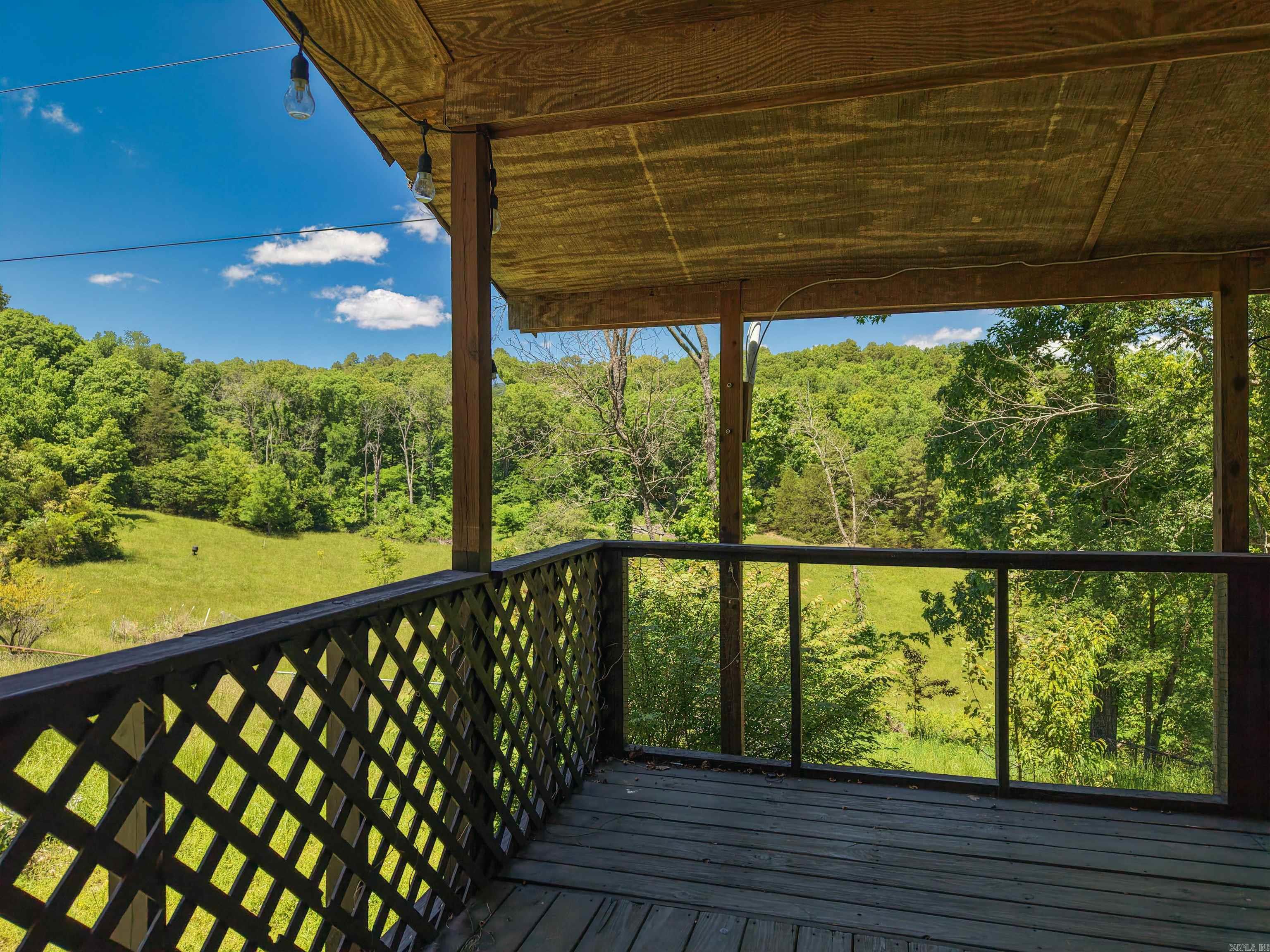 500 Pine Grove Ln  Marshall, AR