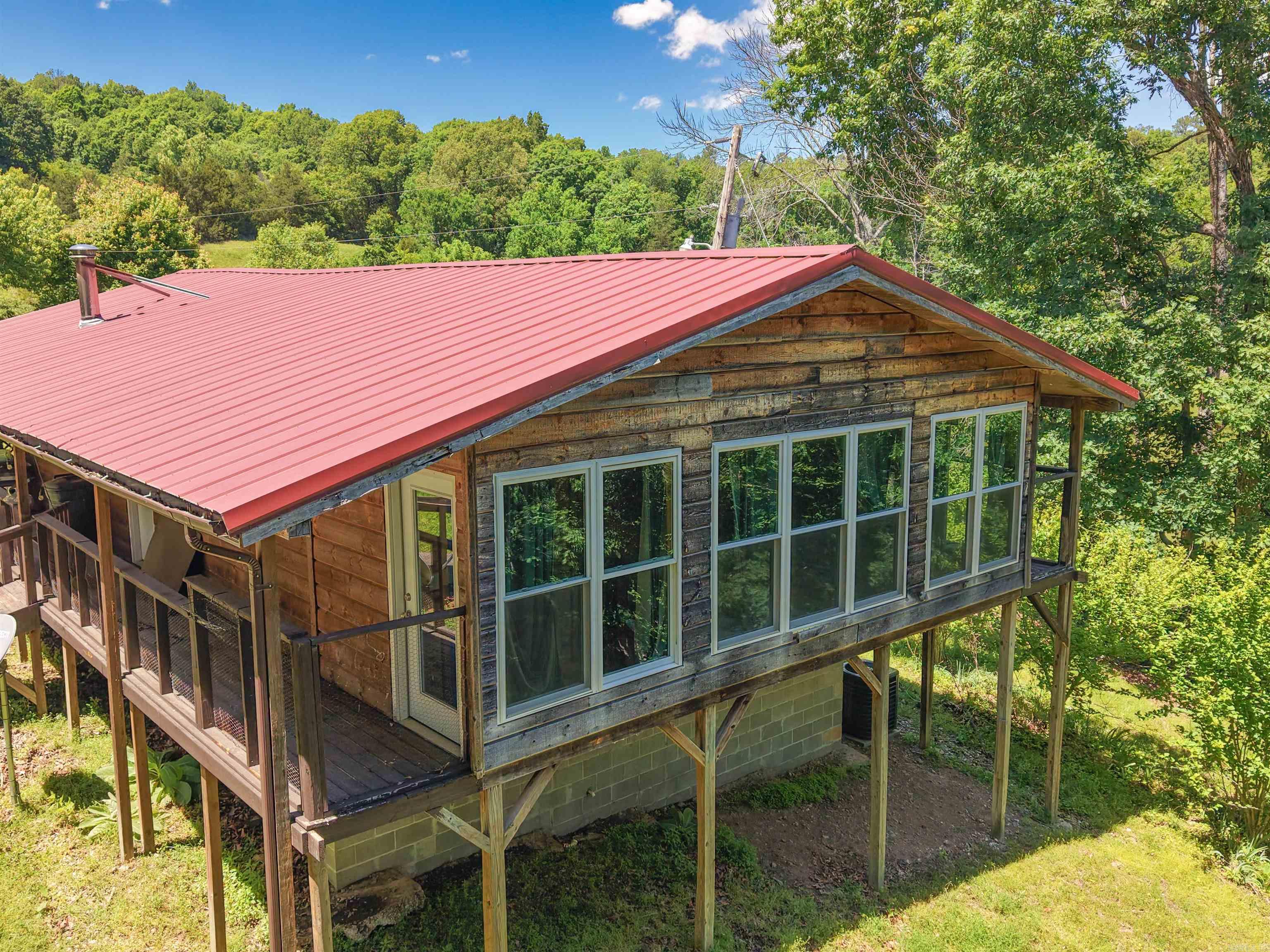 500 Pine Grove Ln  Marshall, AR