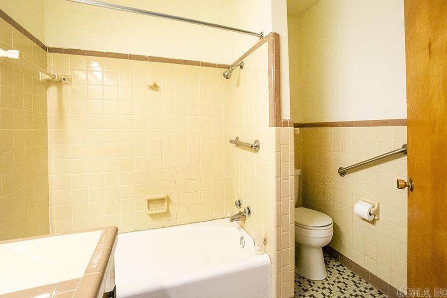 4 Talmage Drive  Little Rock, AR