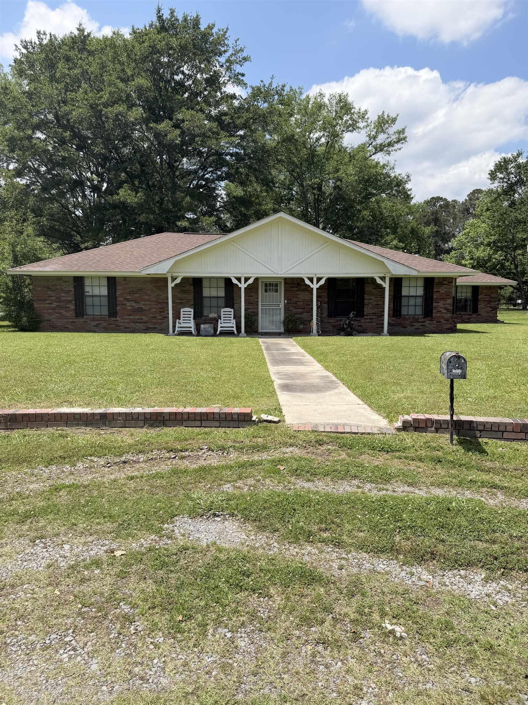 6807 Mount Nebo  Pine Bluff, AR