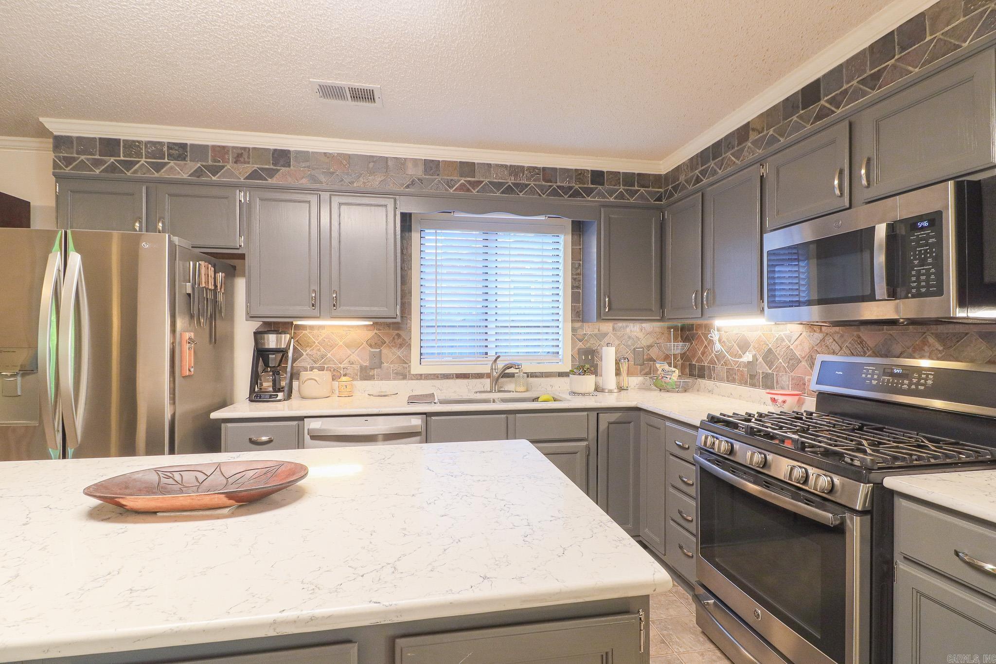 2912 Greenbriar  Jonesboro, AR