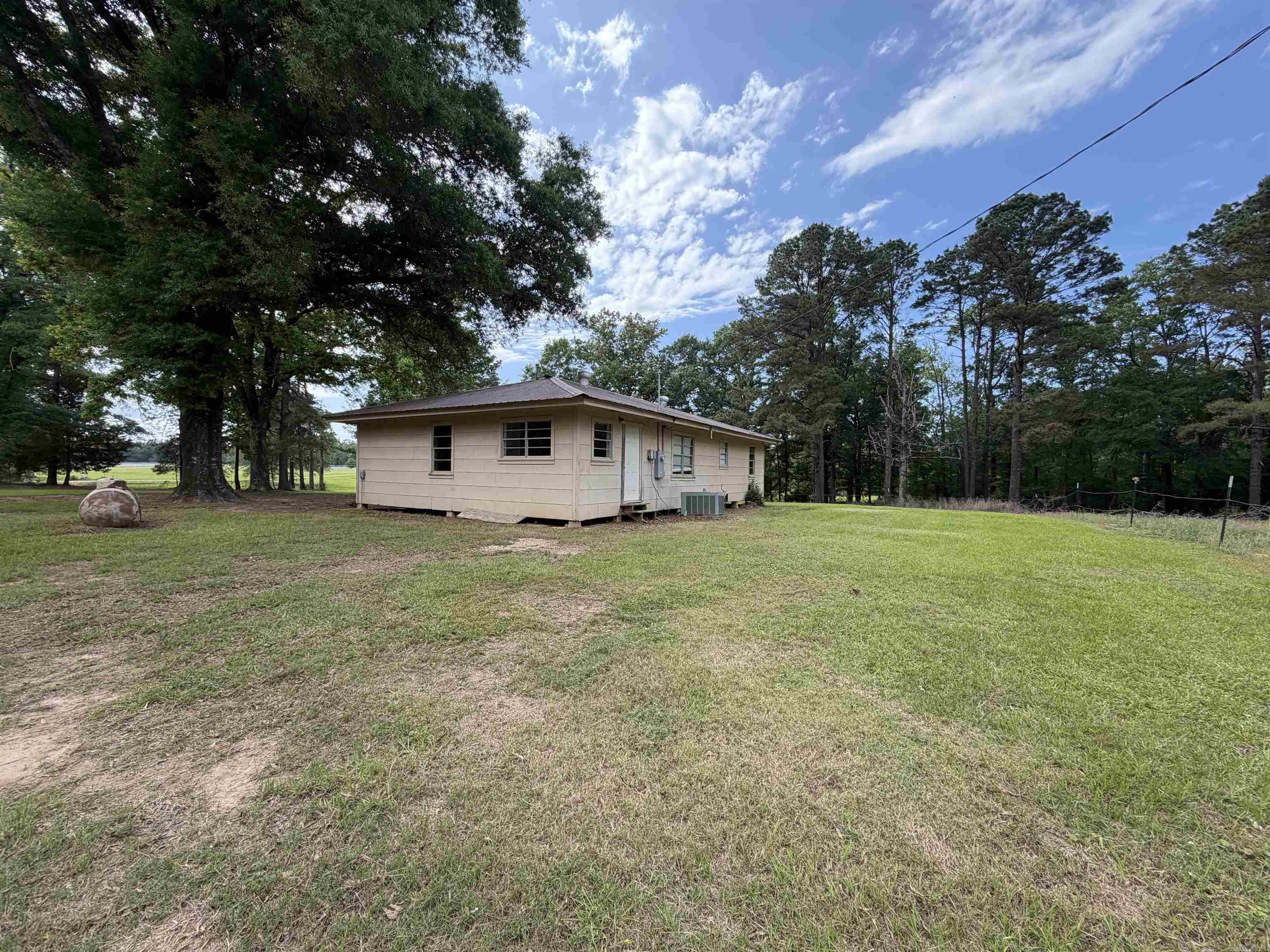 406 Bradley Road 69  Hermitage, AR