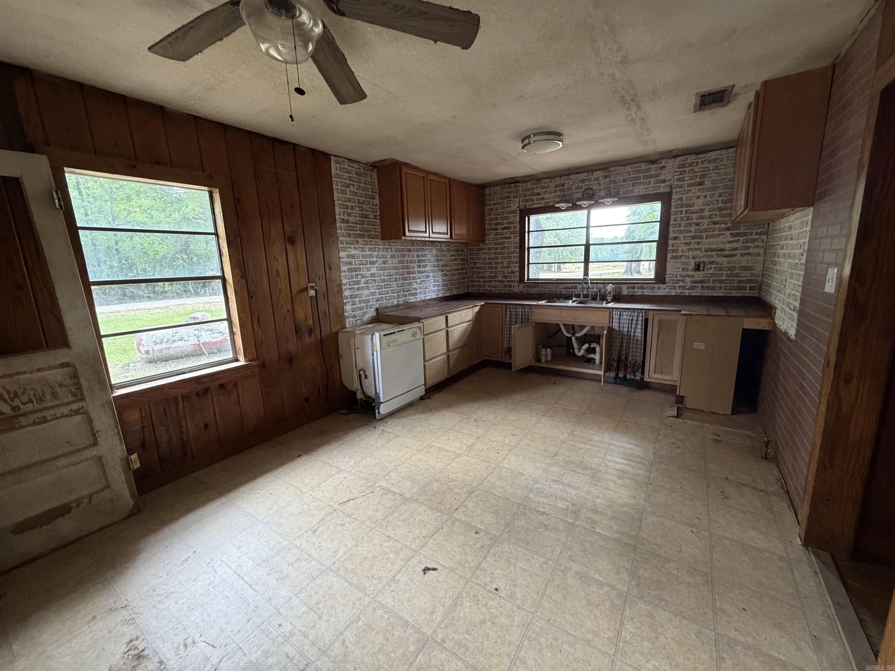 406 Bradley Road 69  Hermitage, AR