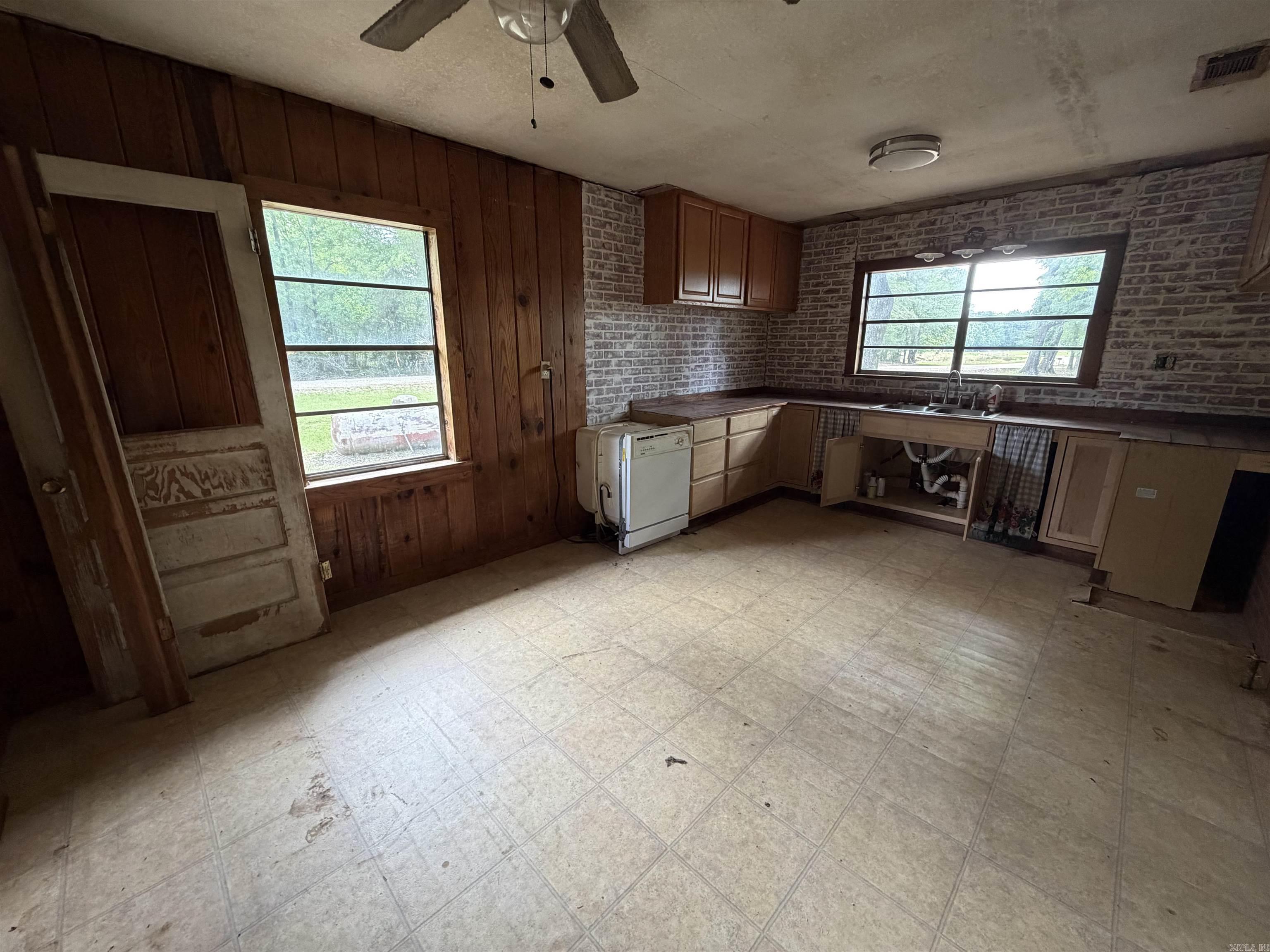 406 Bradley Road 69  Hermitage, AR