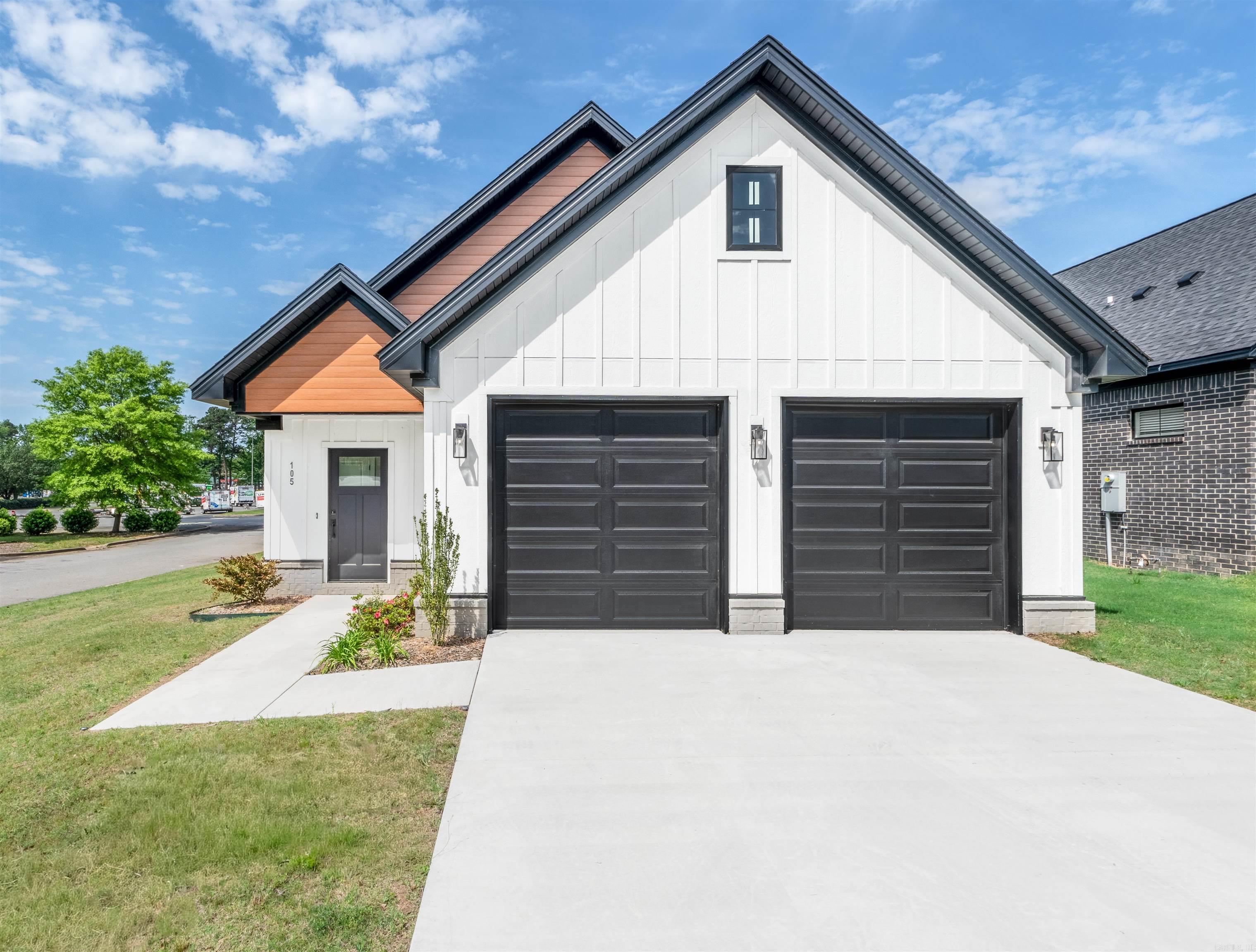 105 Easy Street  Maumelle, AR
