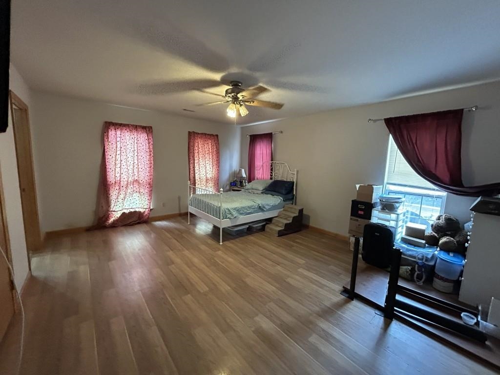 1795 Hillcrest  Mountain View, AR
