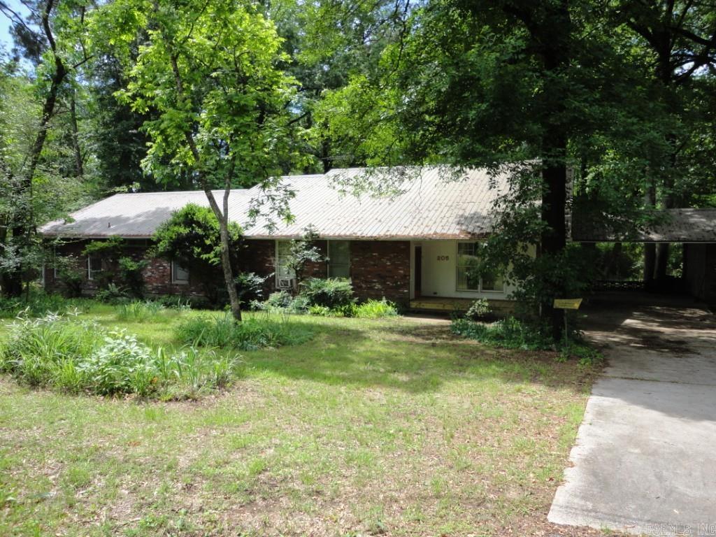 205 W 7th  Sheridan, AR