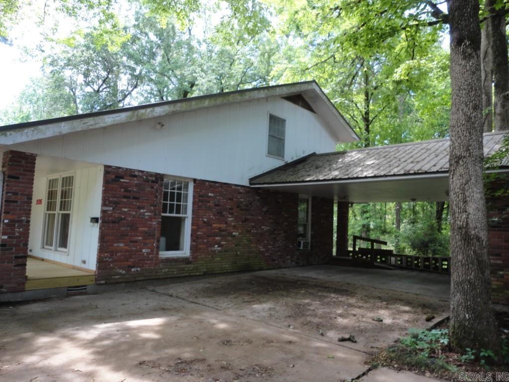 205 W 7th  Sheridan, AR