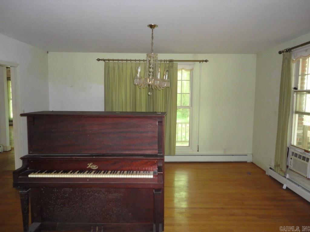 205 W 7th  Sheridan, AR