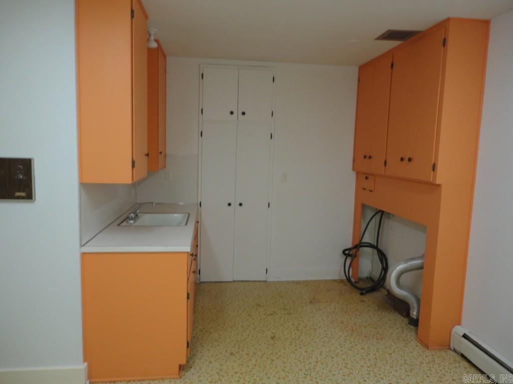 205 W 7th  Sheridan, AR