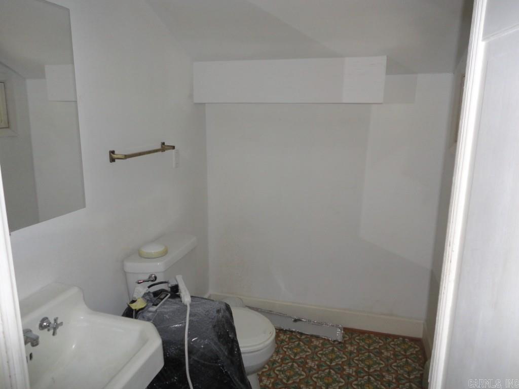 205 W 7th  Sheridan, AR