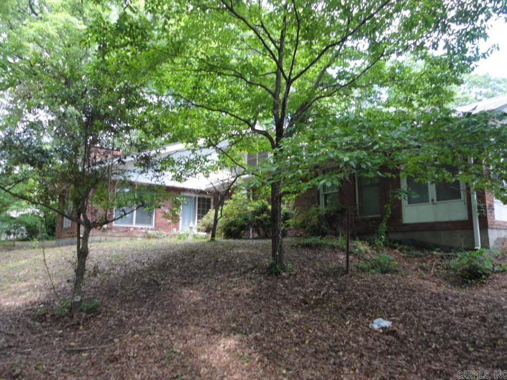 205 W 7th  Sheridan, AR