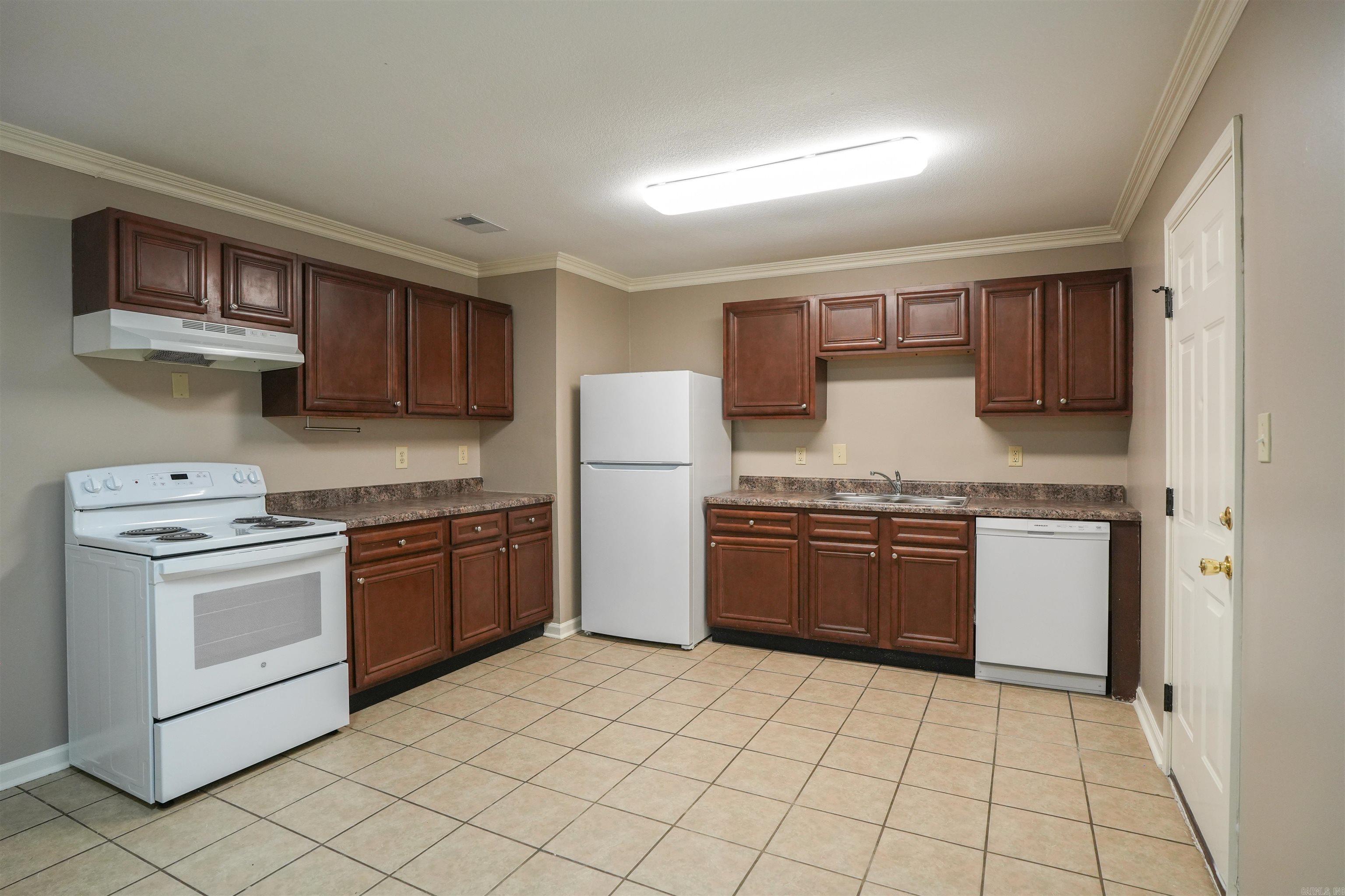 1616 Shady Grove  Jonesboro, AR