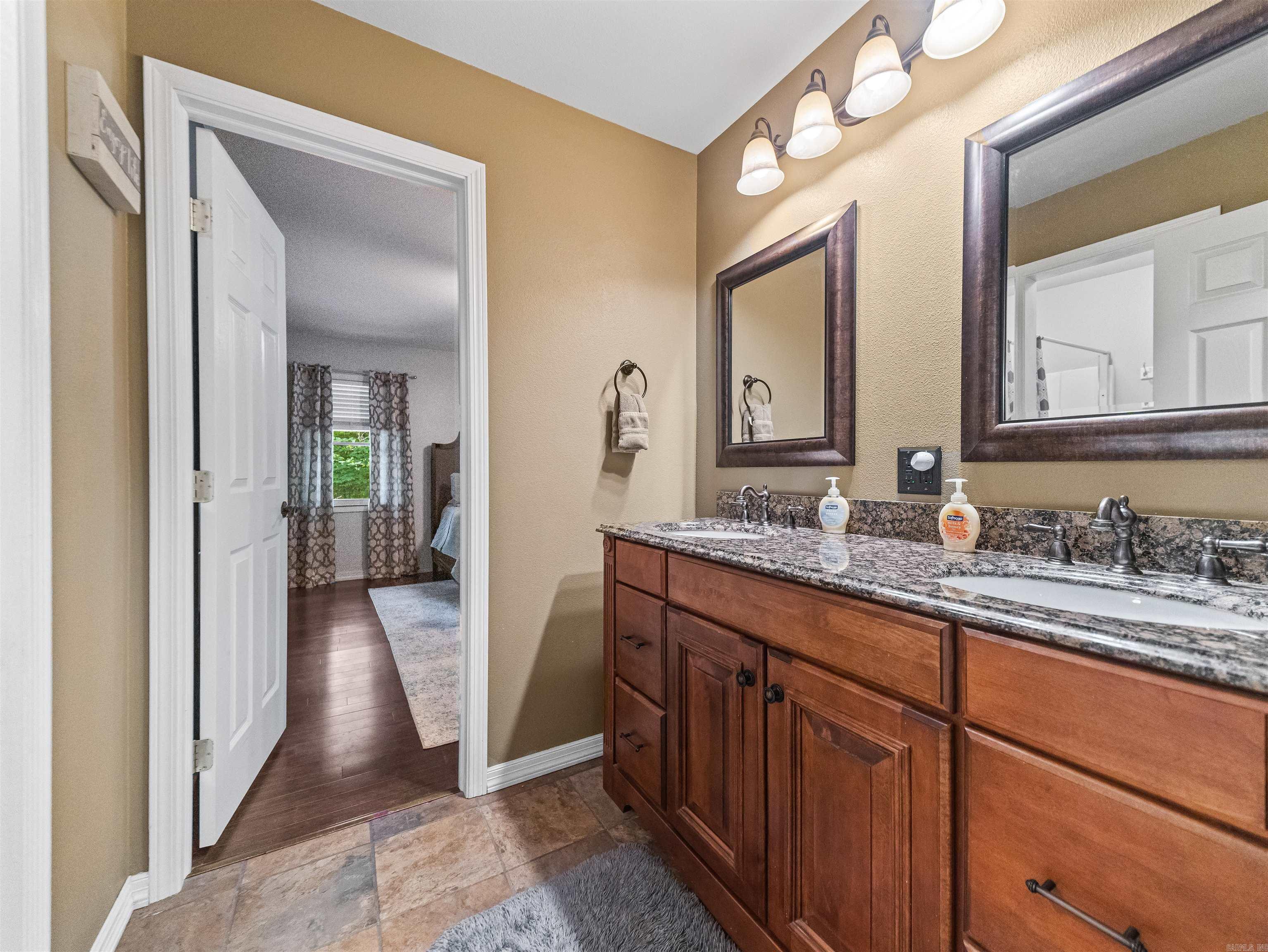61 Muscadine  Mount Ida, AR
