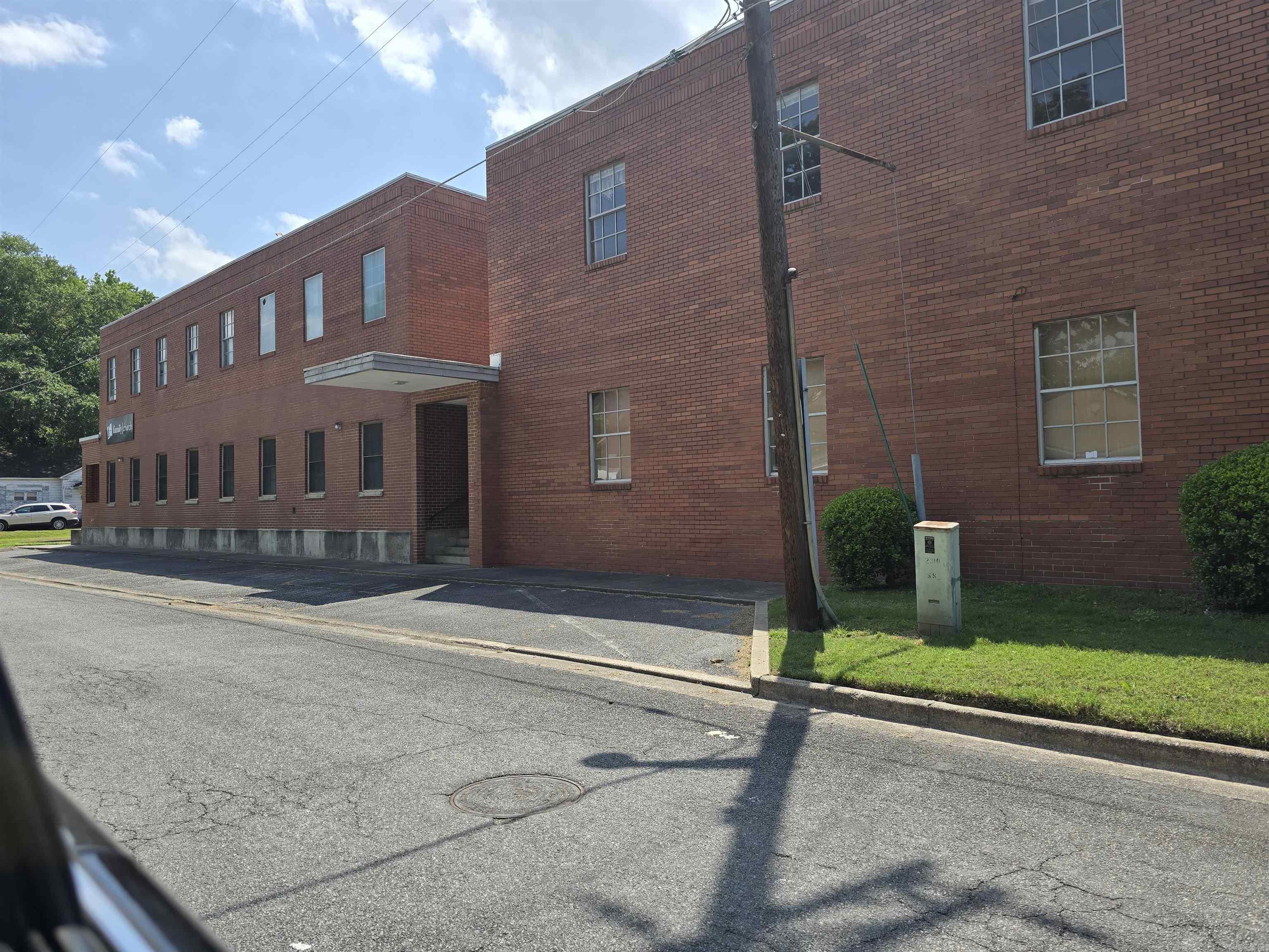 2309 S Poplar  Pine Bluff, AR