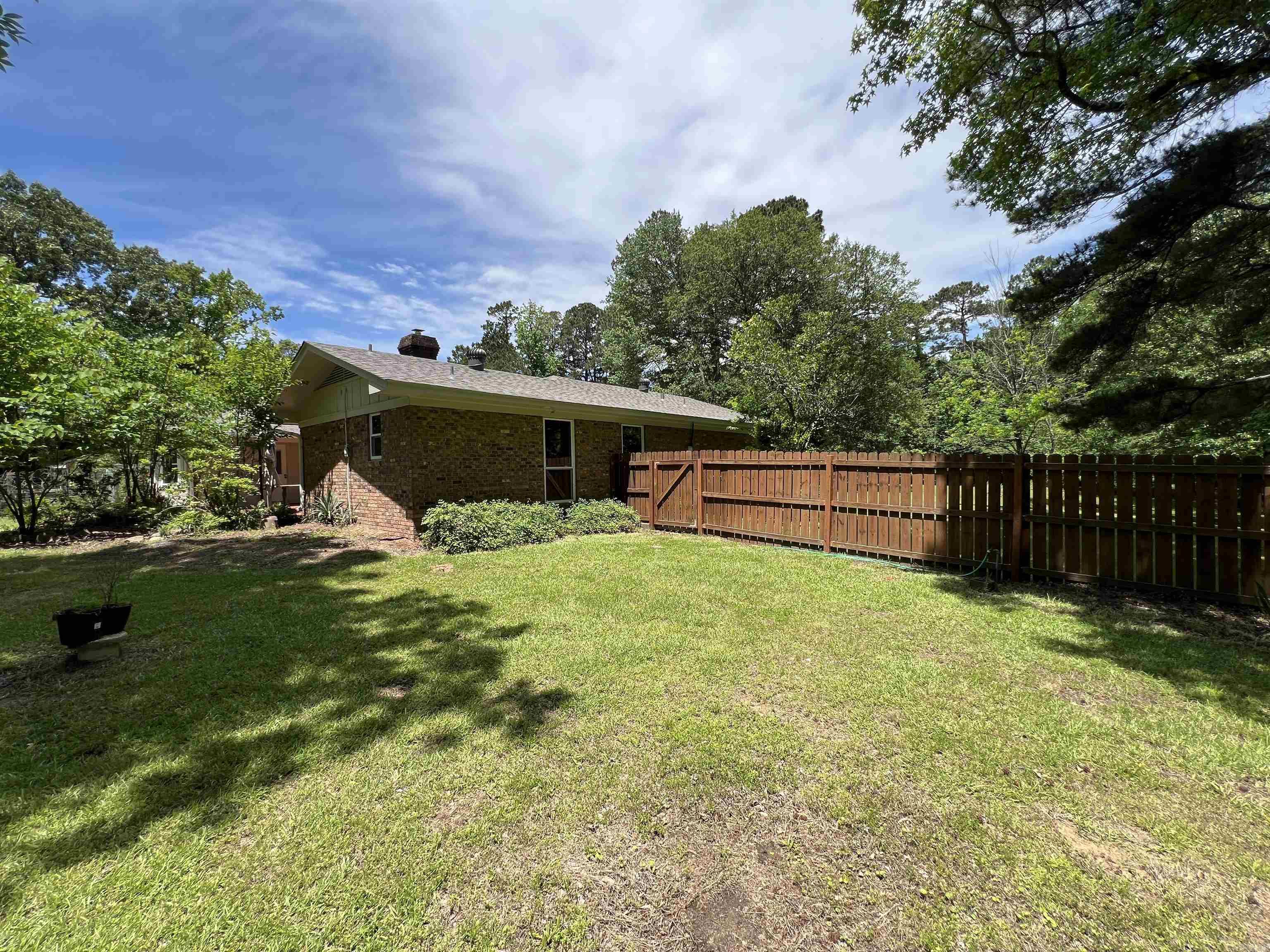 2901 Country Club  Arkadelphia, AR