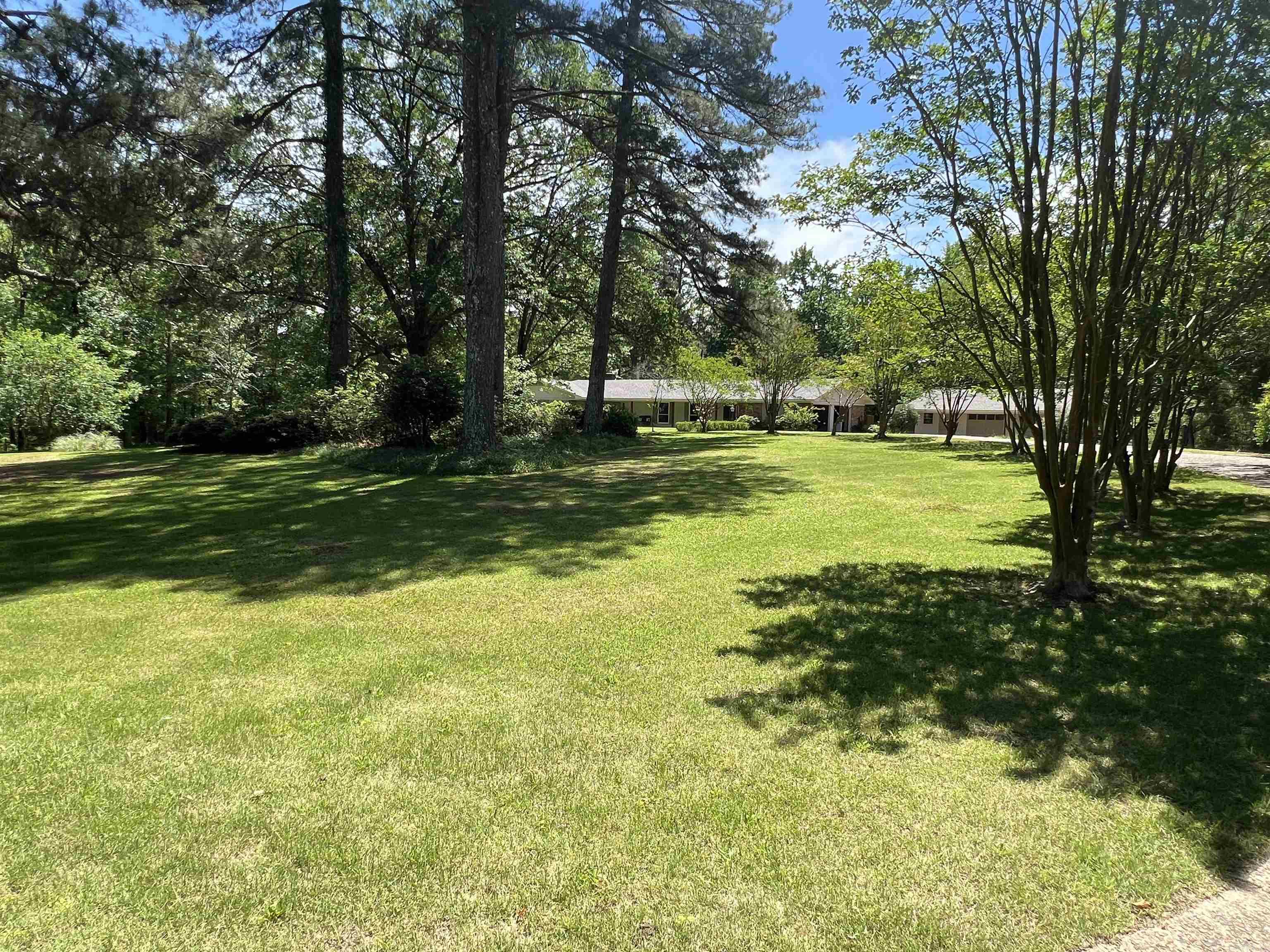 2901 Country Club  Arkadelphia, AR