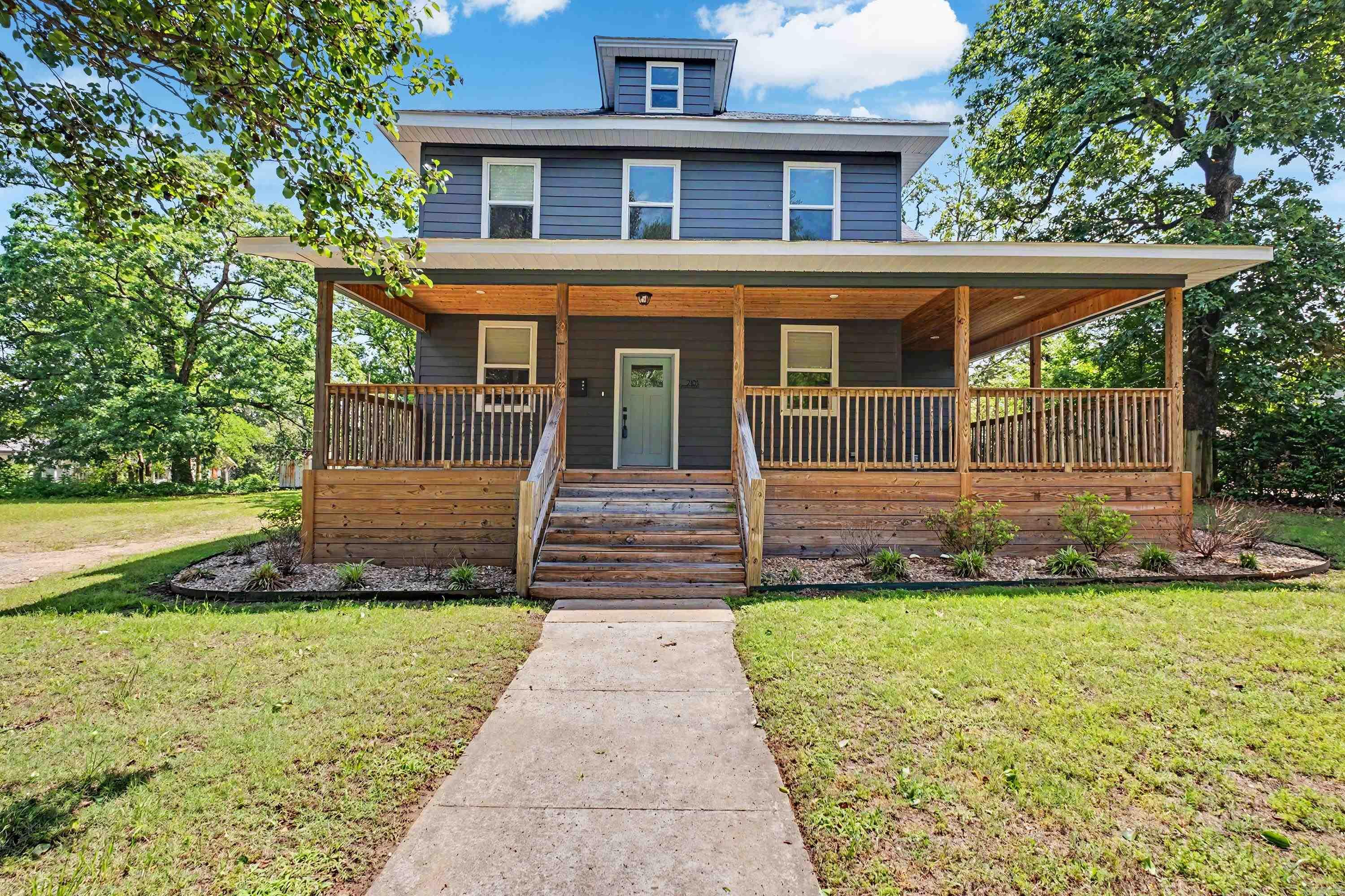 2103 Wolfe  Little Rock, AR