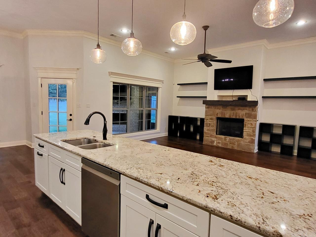 3205 Mallard Pointe Ln  Jonesboro, AR