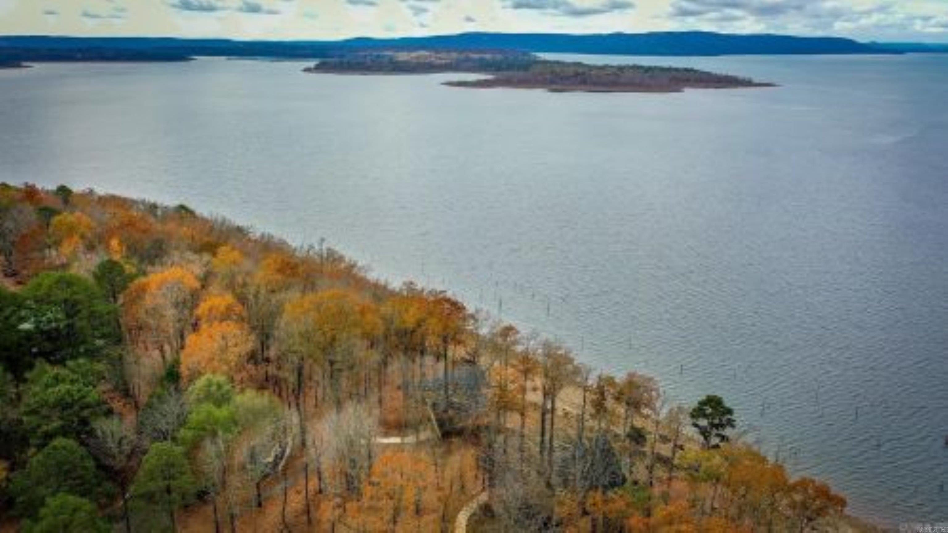 000 Dave Creek Pkwy  Fairfield Bay, AR