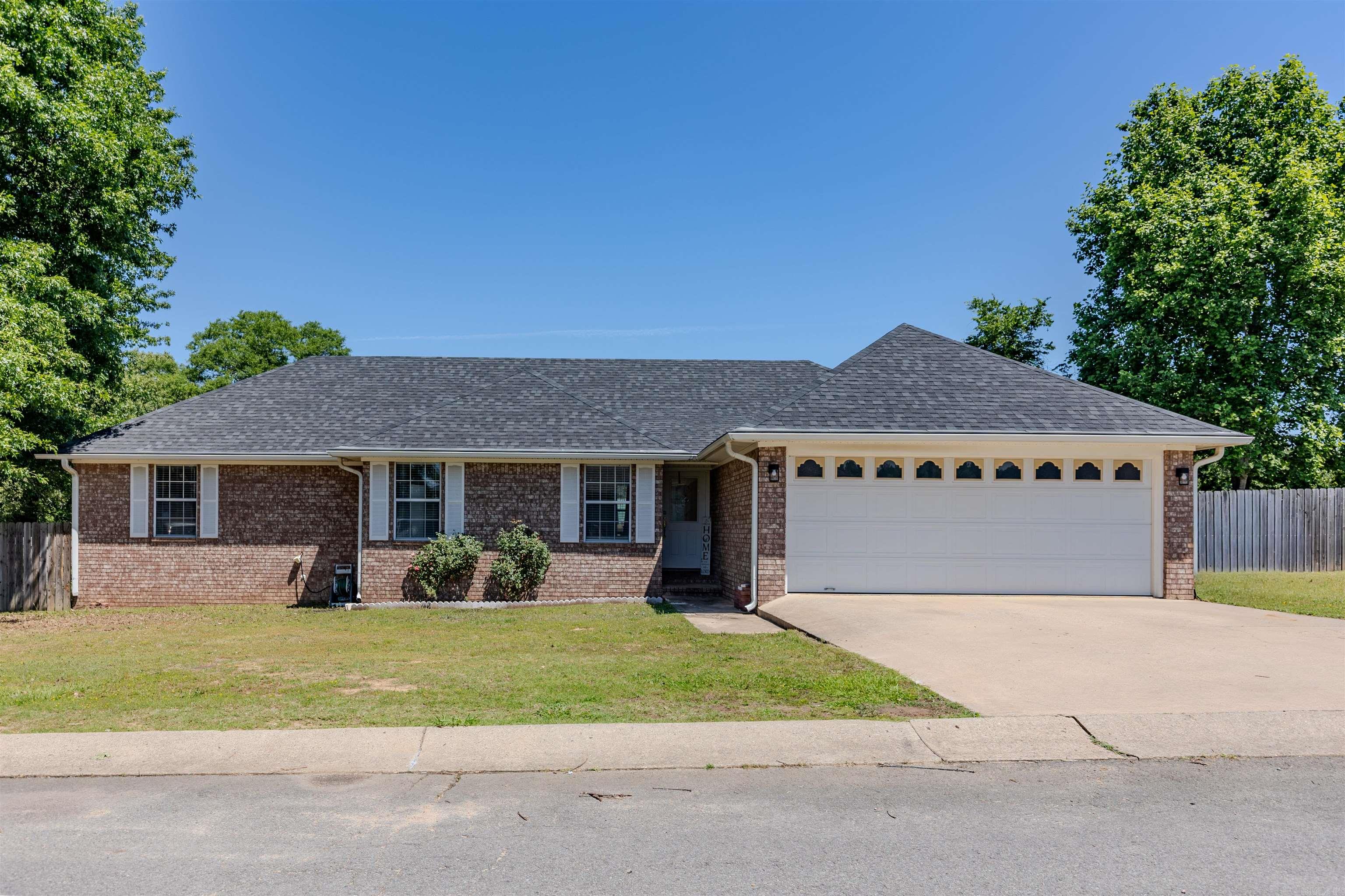 405 Parkway  Morrilton, AR