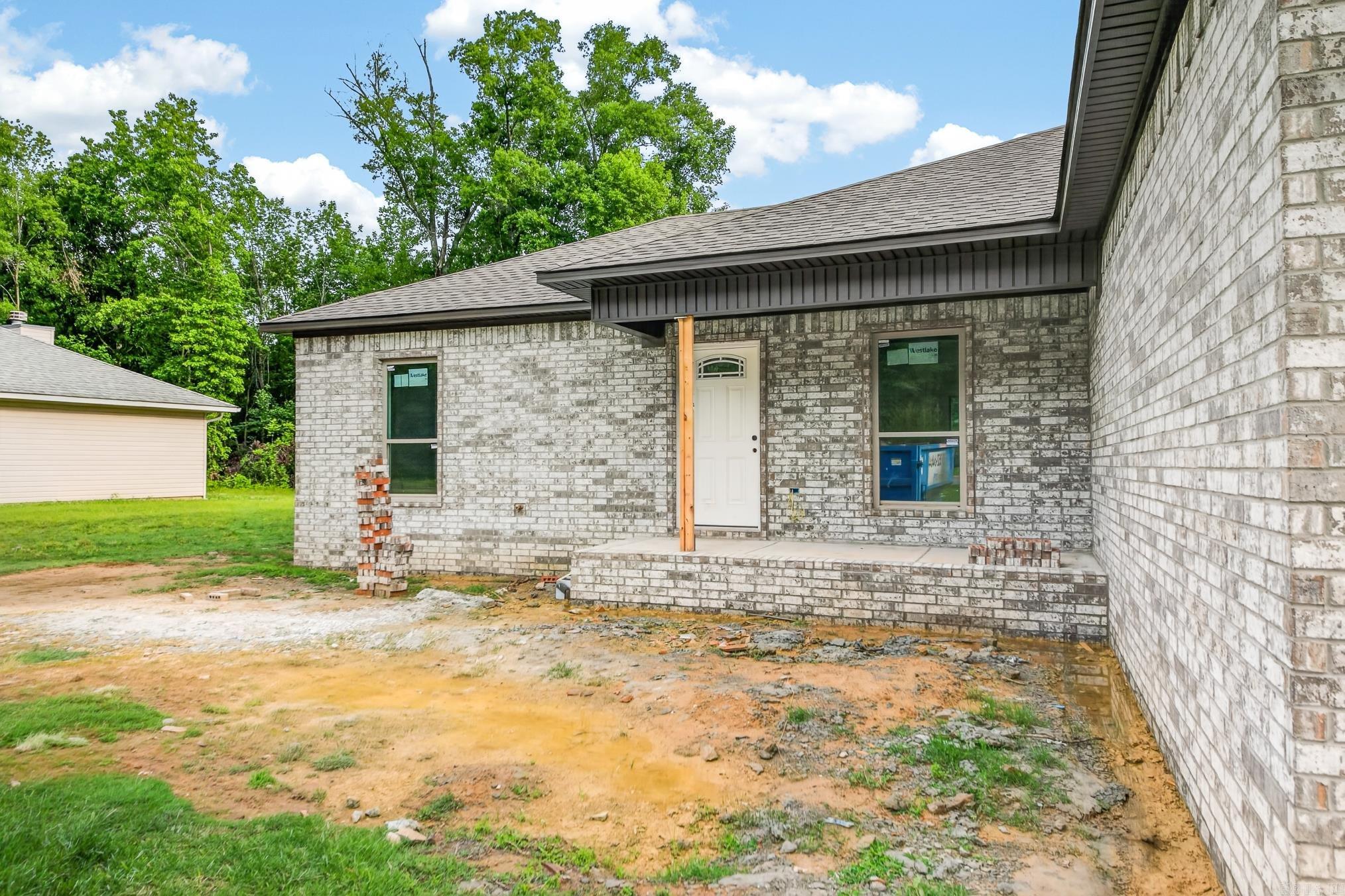 38 Shamsie  Ward, AR