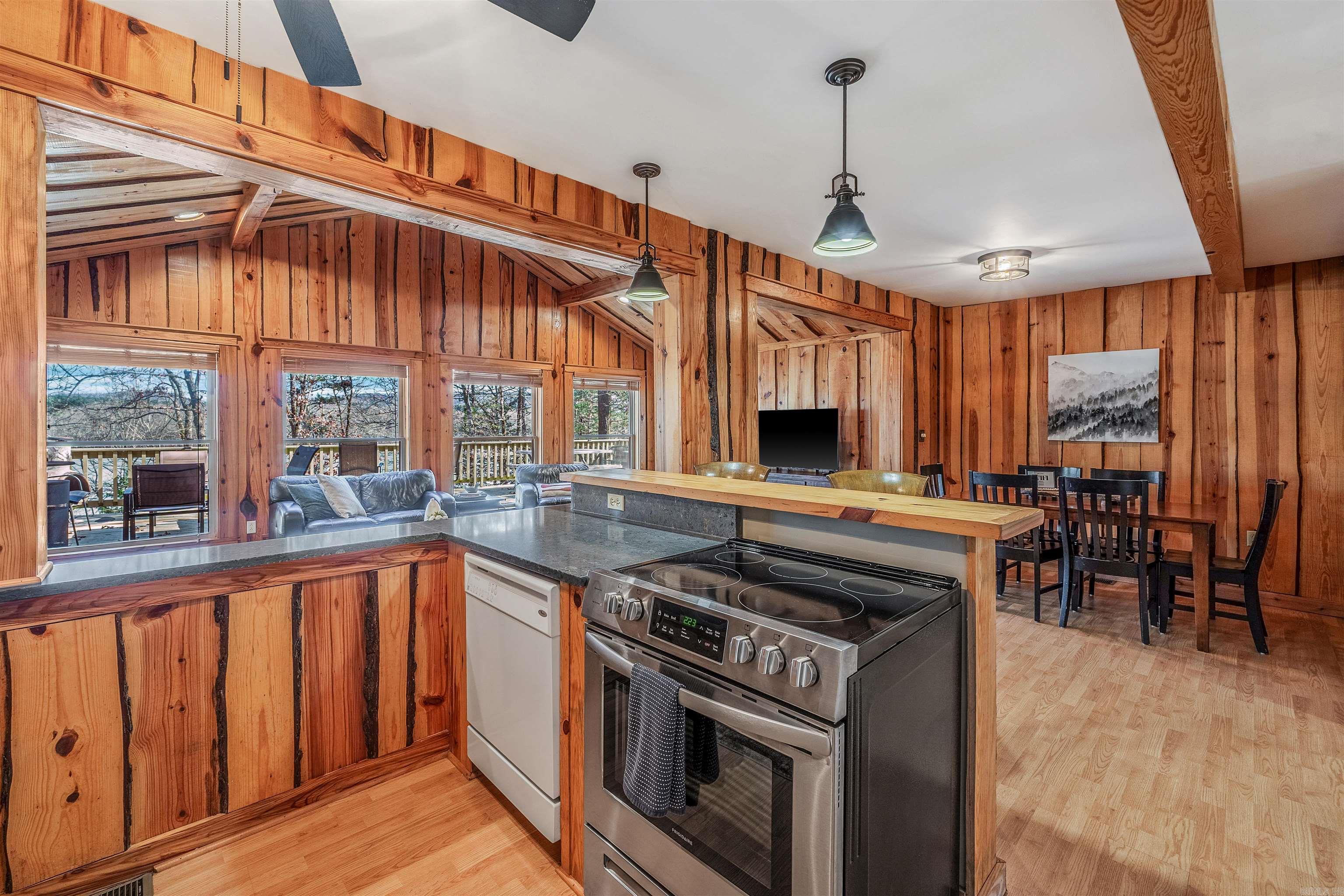 114 Sills Cove  Shirley, AR