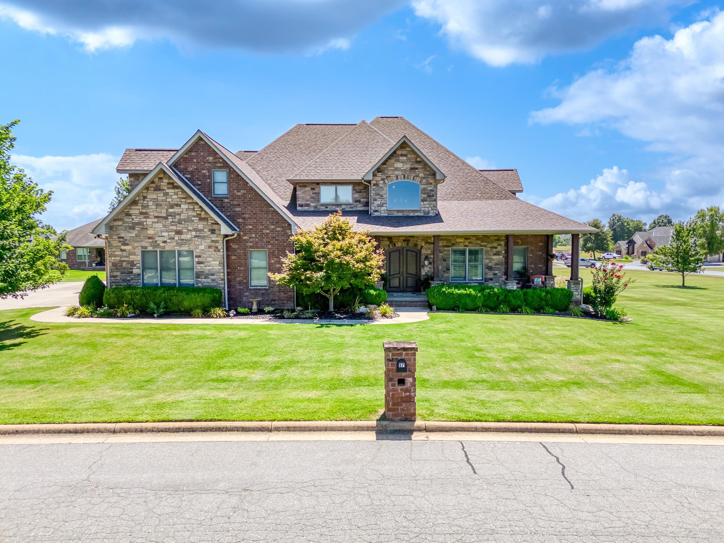 17 Prestwick  Mountain Home, AR